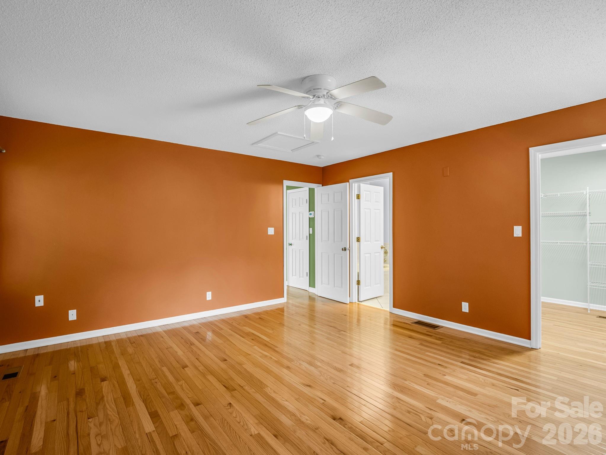 Toms Creek - Residential