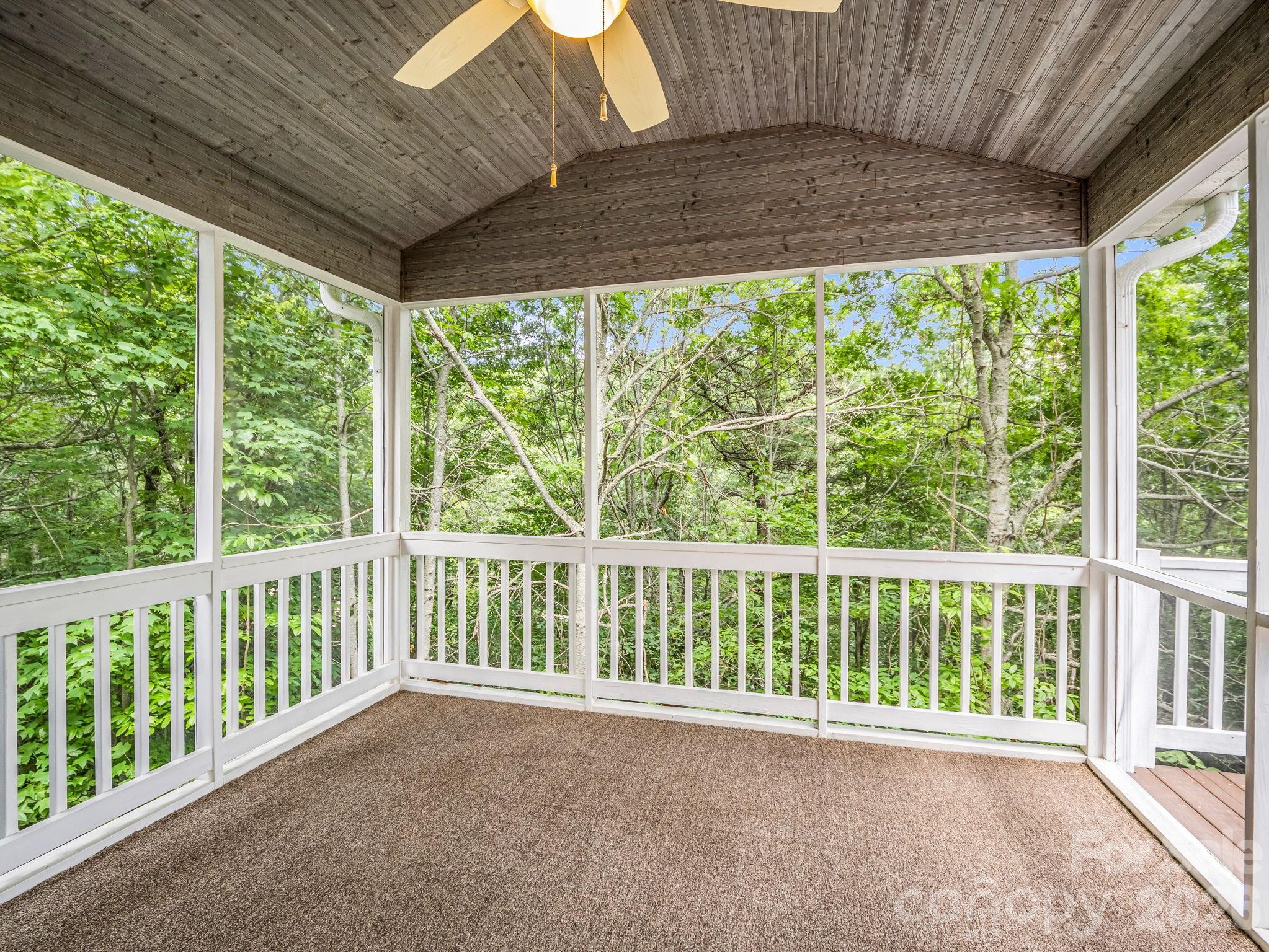 Toms Creek - Residential