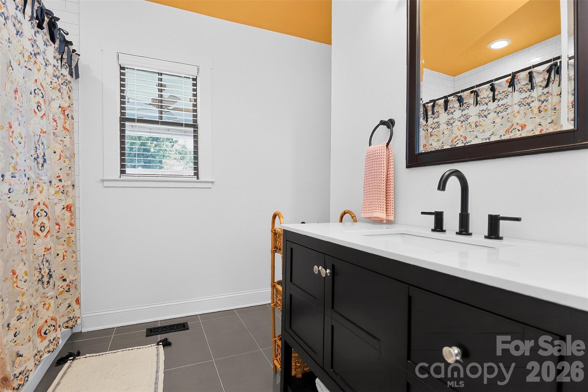 Villa Heights - Residential