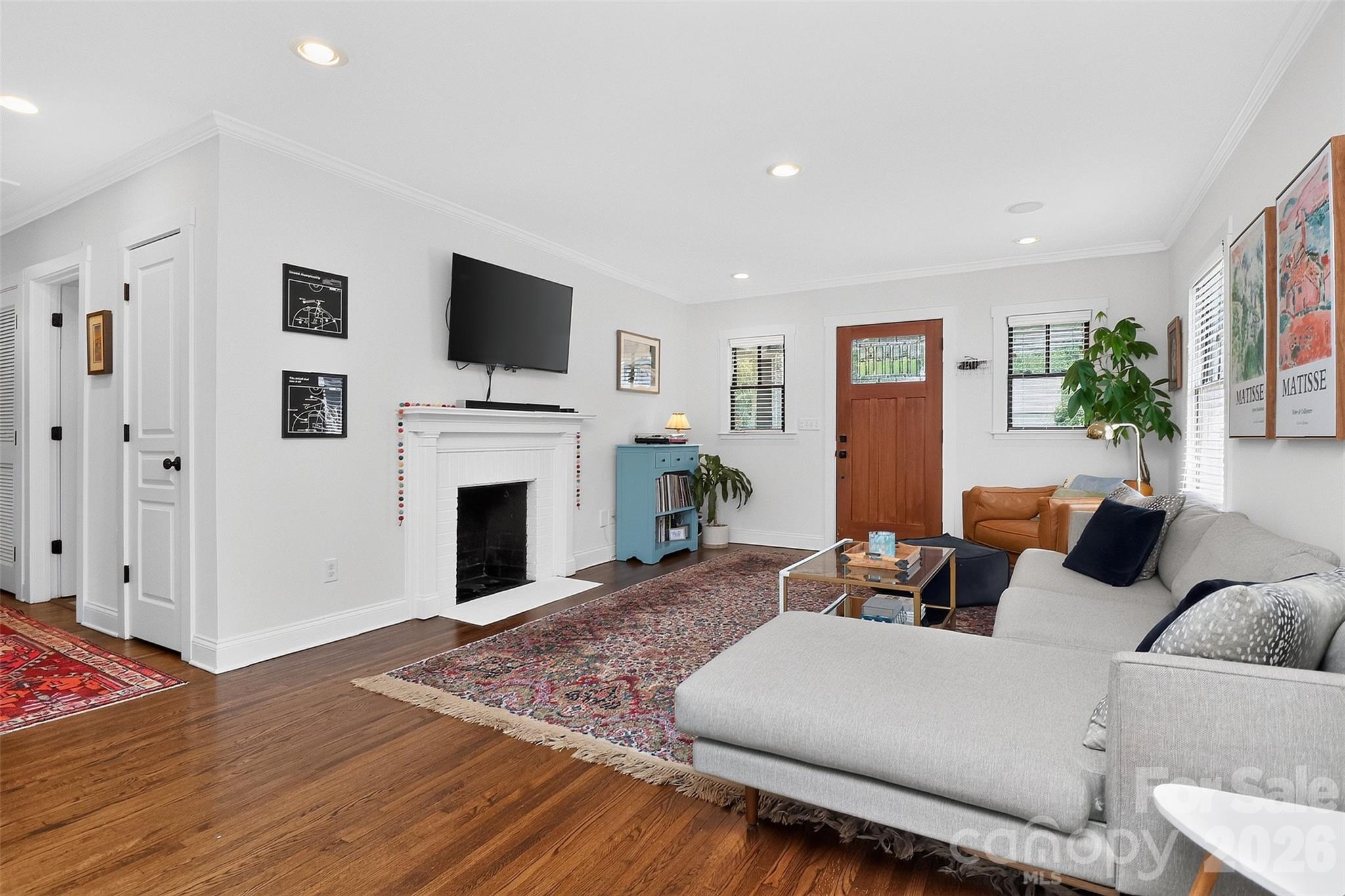 Villa Heights - Residential