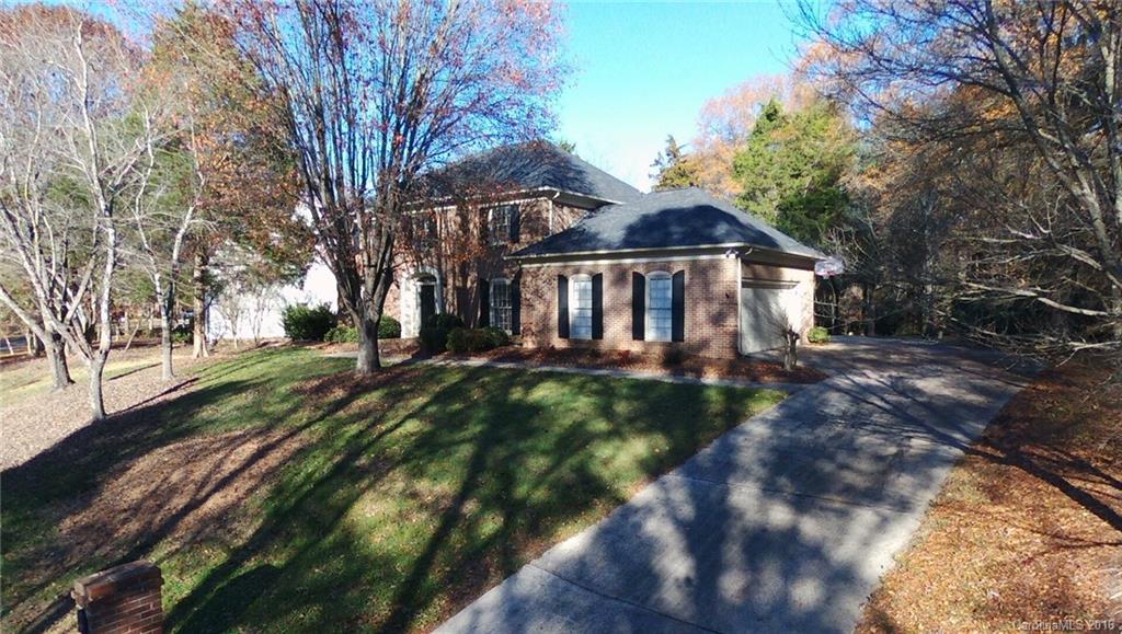COME SEE TO BELIEVE.  Golf course community, Great schools, and all the updates you want in a home.  Huge master bedroom with sitting room, and granite throughout.  Big flat backyard with screen in patio.