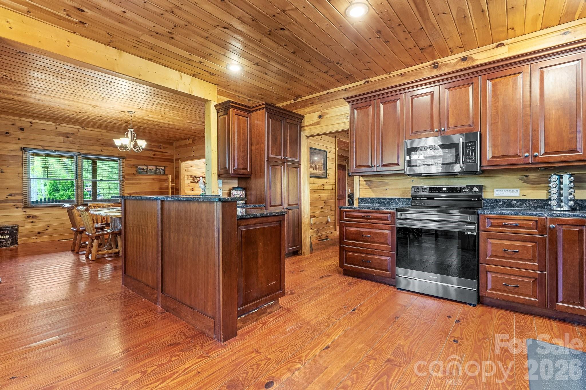 Grants Mountain - Residential