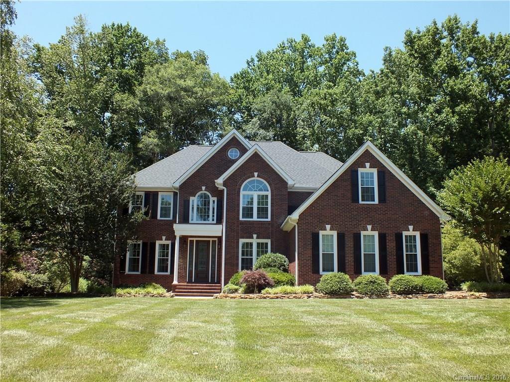 BEAUTIFUL OPEN concept completely remodeled! Kitchen w/ new SS appliances, granite, tiled back splash. New carpet, light fixtures, paint, & hardwood floors refinished. Bedrm/office/library down. Full bath down. Master & bath remodeled up w fireplace, 5 beds total up + bonus room. 3 gas fireplaces. Private backyard w/large deck. Roof 2 yrs old. 3 car garage. Central Vac. Irrigation sys, Neighborhood w/ club house, pool, lakes, tennis courts. Walking distance to Northwestern & Rawlinson Rd Middle.