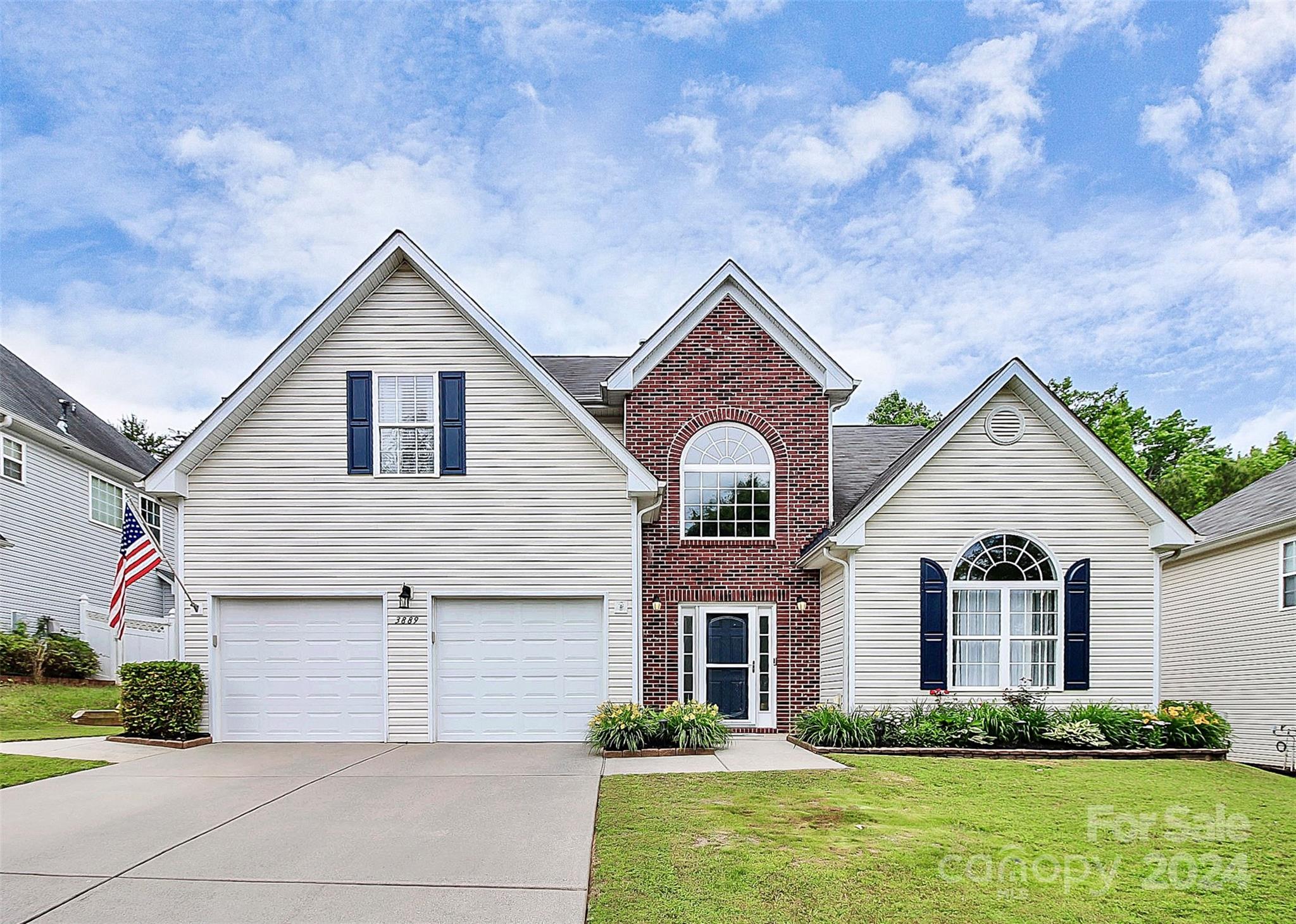 Prepare to be impressed with this immaculate 5-bedroom, 2 ½ bathroom home boasting an expansive layout and meticulous care. The main floor welcomes you with a lovely primary bedroom, complemented by generously sized bedrooms upstairs, each offering ample closet space. Discover some upgrades throughout, adding modern touches and enhanced functionality. Outside, the level backyard beckons with its serene ambiance, ideal for hosting BBQs or simply unwinding for the day. Nestled just off the Fort Mill bypass, this residence offers unparalleled convenience to shopping, dining, interstate access, and medical facilities. Don't miss this opportunity to own a blend of comfort, style, and unbeatable location!