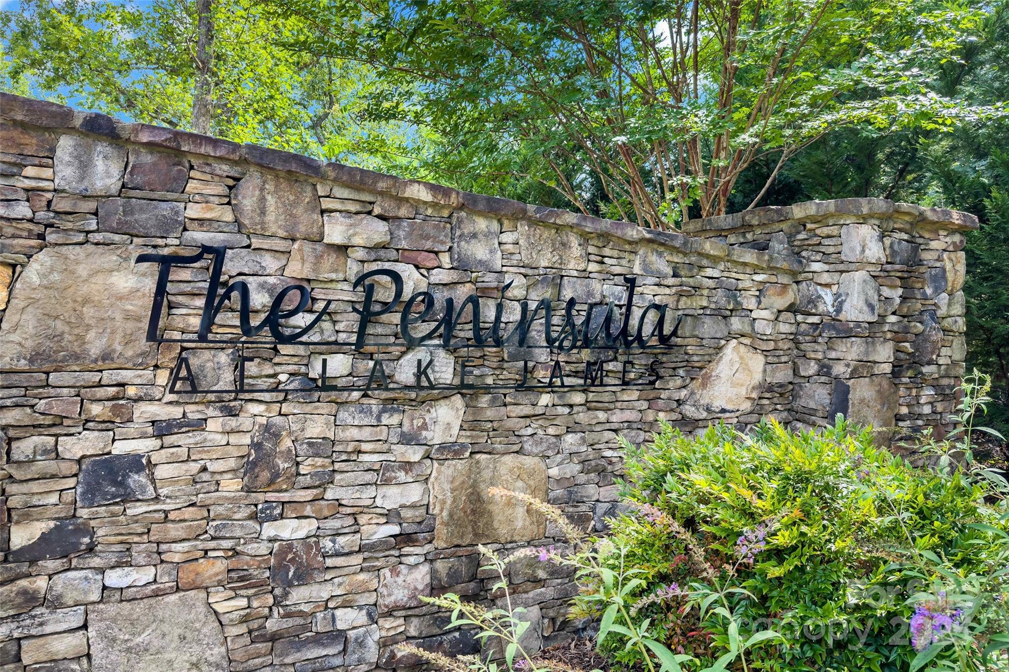 The Peninsula at Lake James - Land