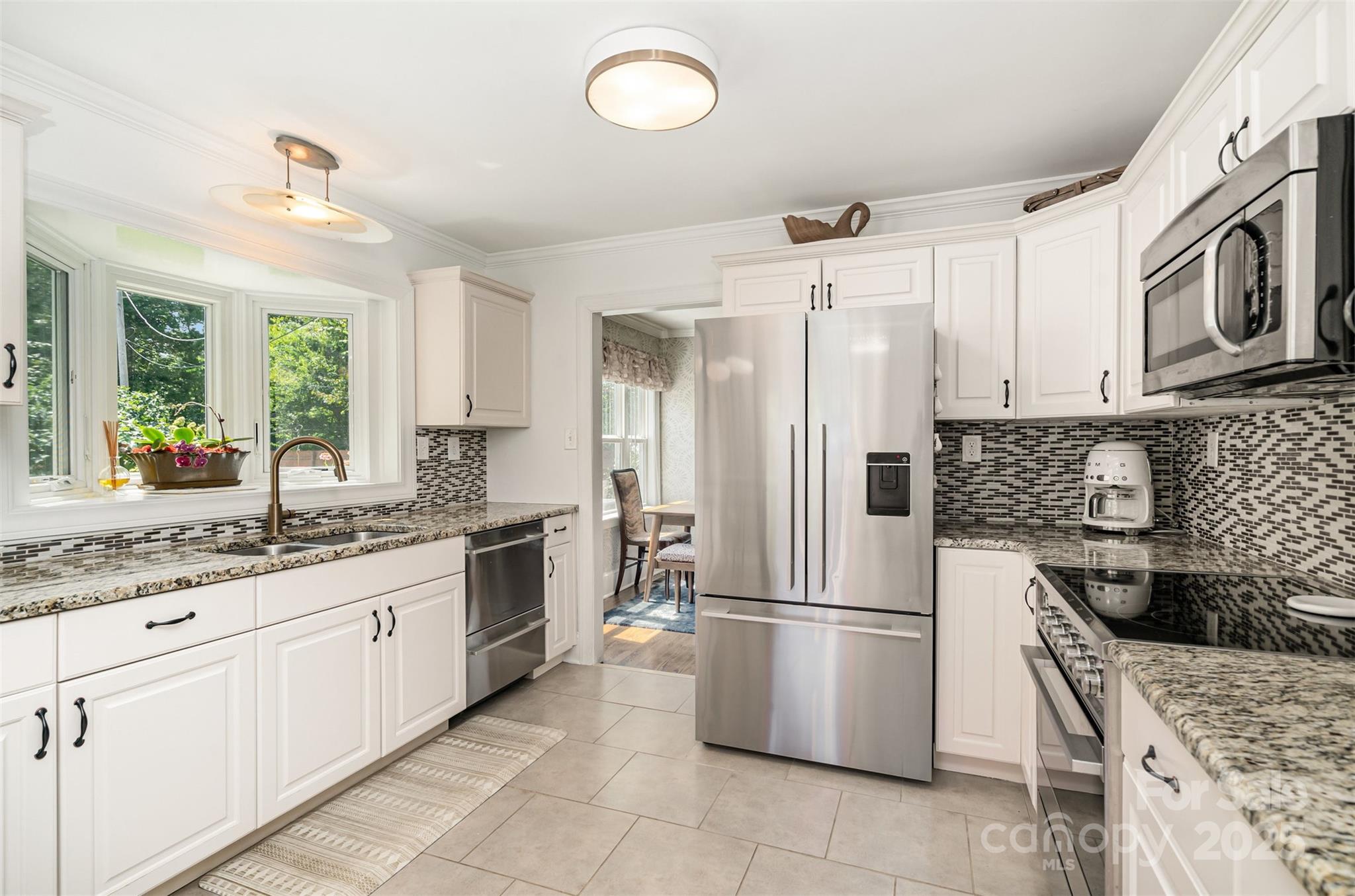 Country Club Estates - Residential