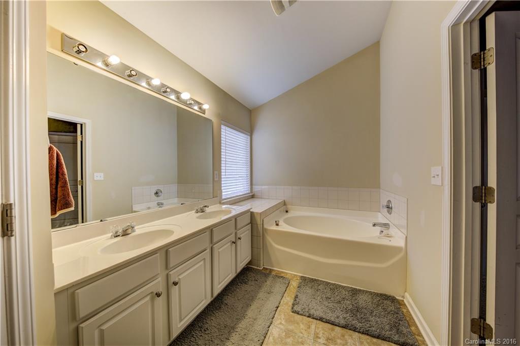 Ridge Pointe - Residential