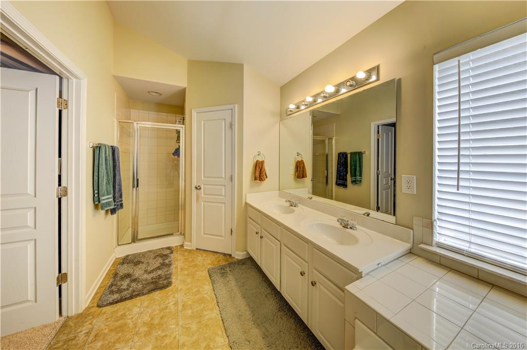 Ridge Pointe - Residential