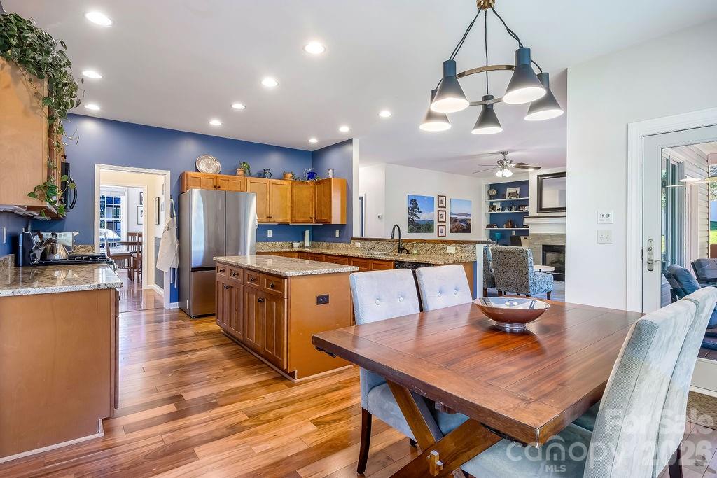 Old Applewood Hollow - Residential