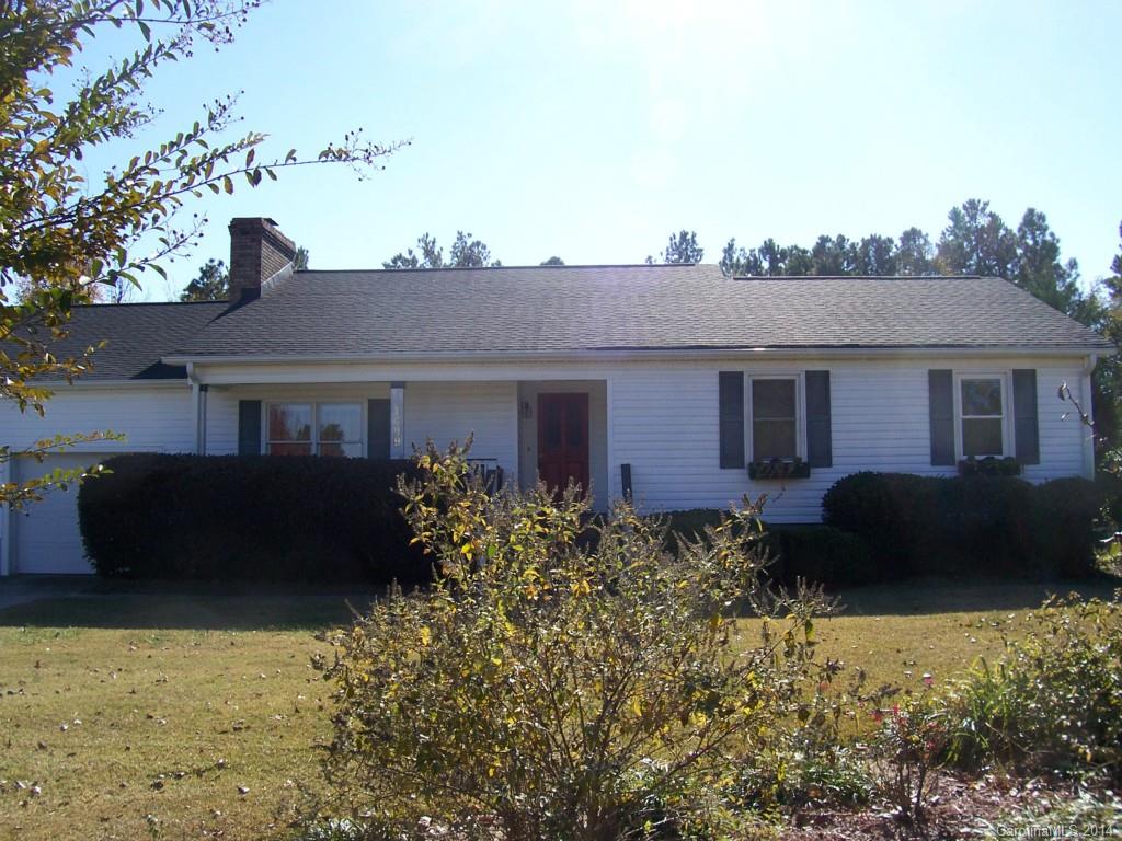 Updated Ranch Within Walking Distance to Shops, Restaurants in Baxter Village. Hardwood Floors in Great Room w/ Wood-Burning Fireplace & Native Rock Chimney. Eat-In Kitchen w/ SS Appliances, Granite Counters, Chopping Block& See-Through Into Great Room. Large bonus roomMaster w/Adjoining Sitting Area & Walk-In Closet. Luxurious Master Bath & Upscale 2nd Bath. Large Sun Room w/ Access to Private Patio. Bonus Room.2 Car Attached Garage