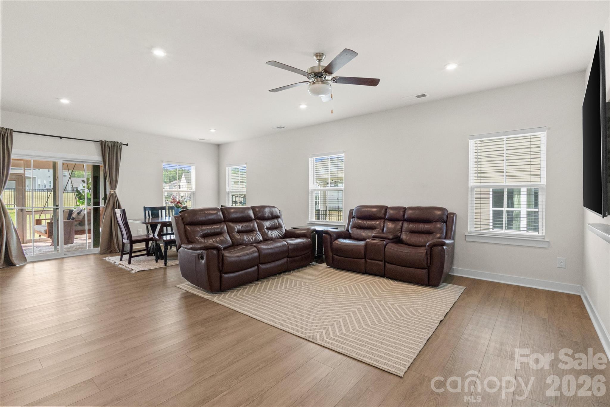 Springshire Creek - Residential