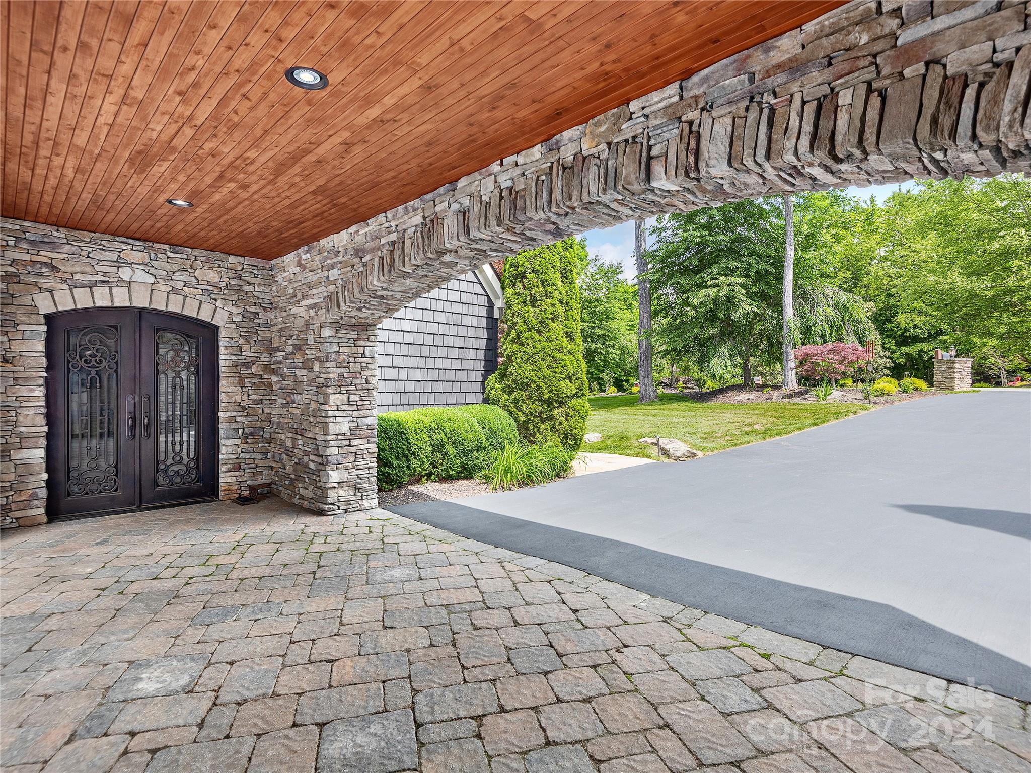 Biltmore Lake - Residential