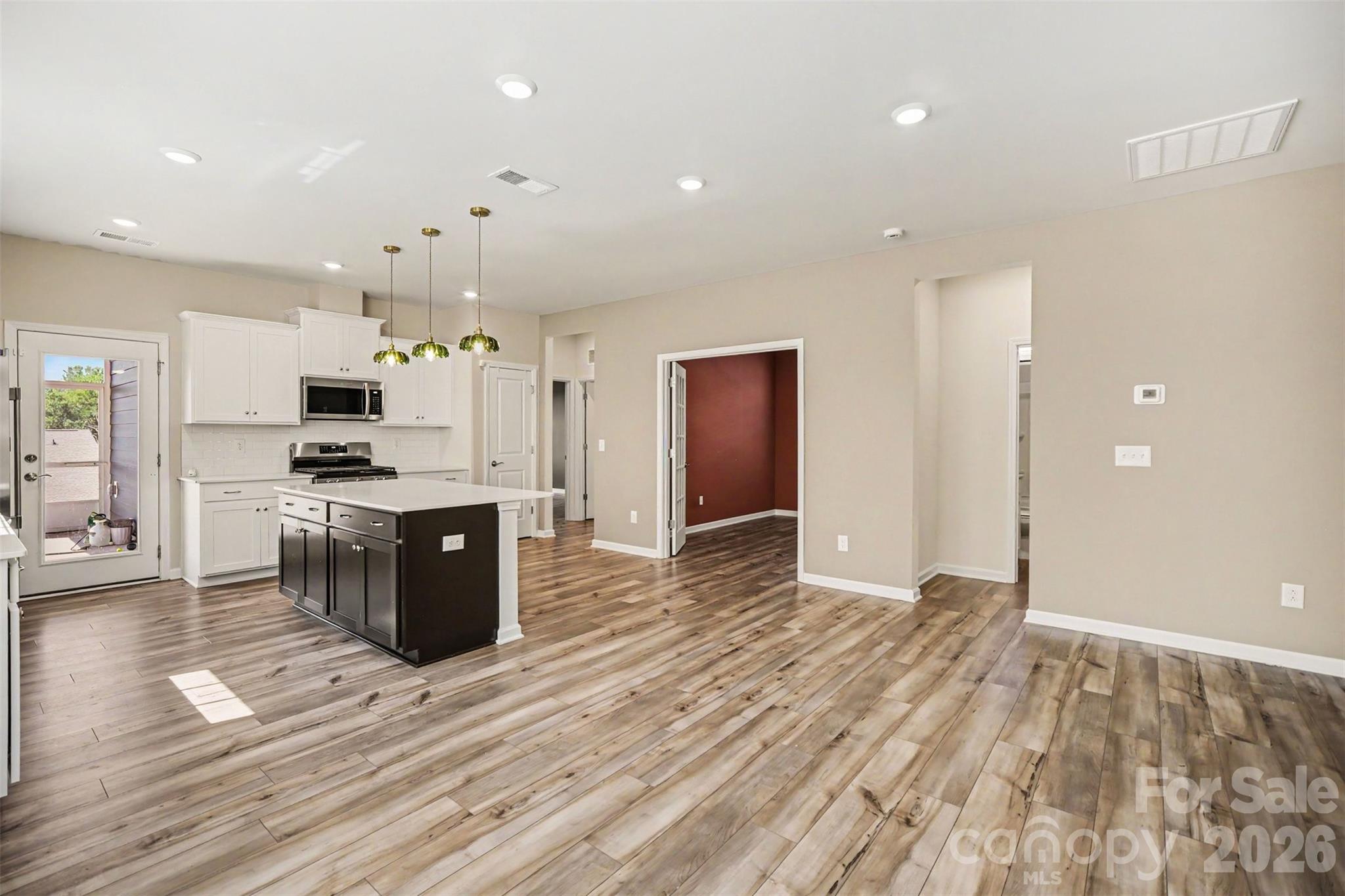 Elizabeth - Residential