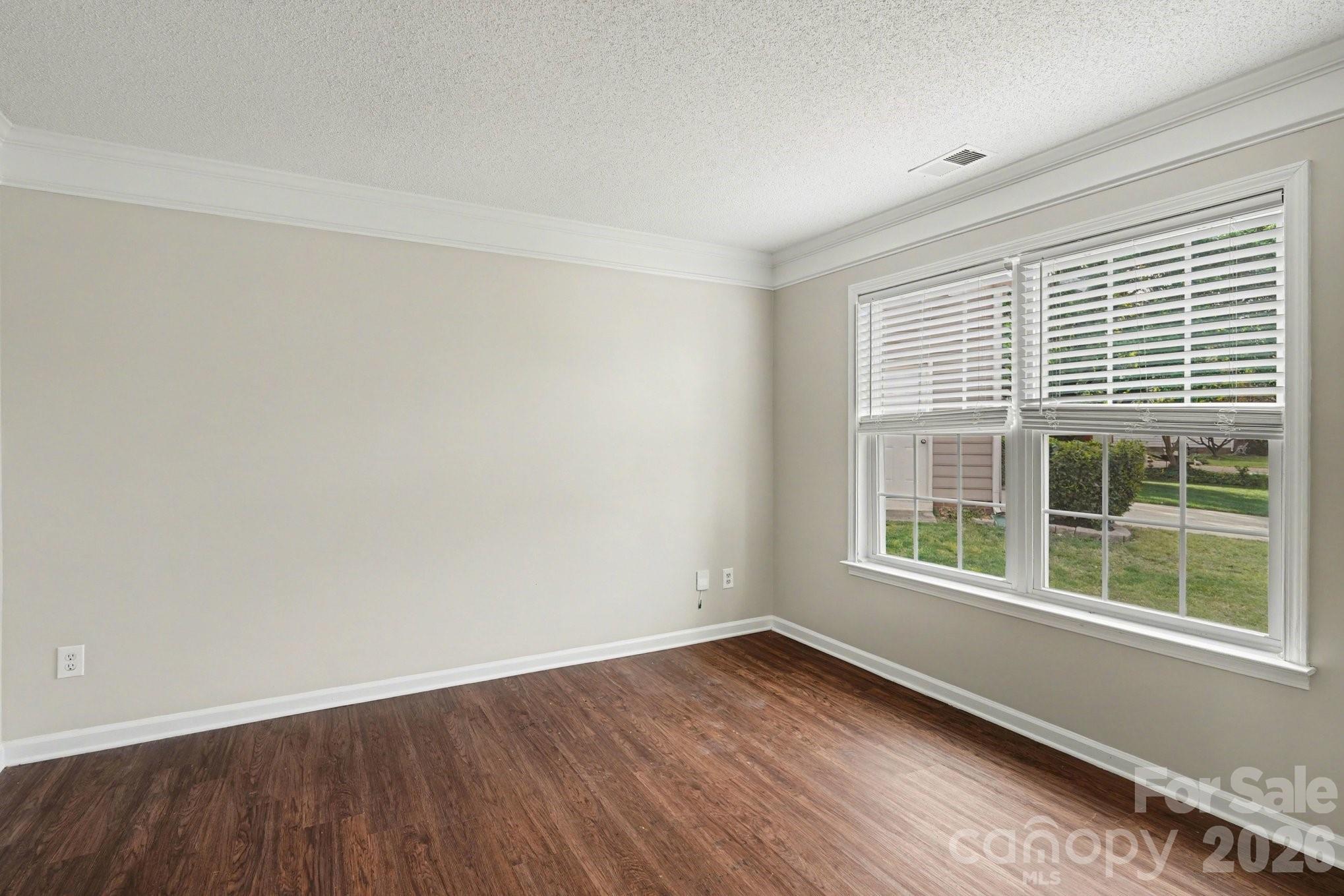 Laurel Ridge - Residential