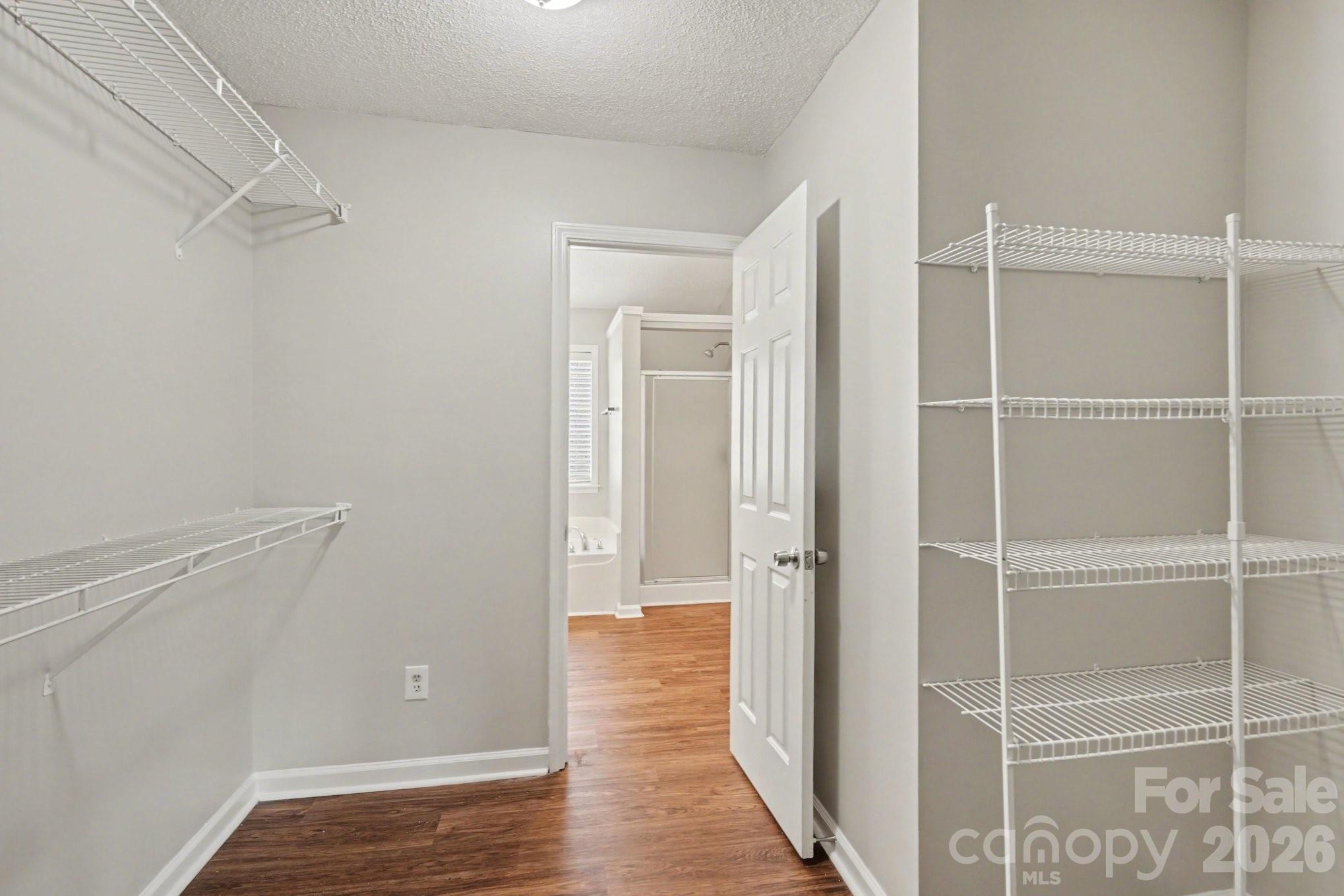 Laurel Ridge - Residential