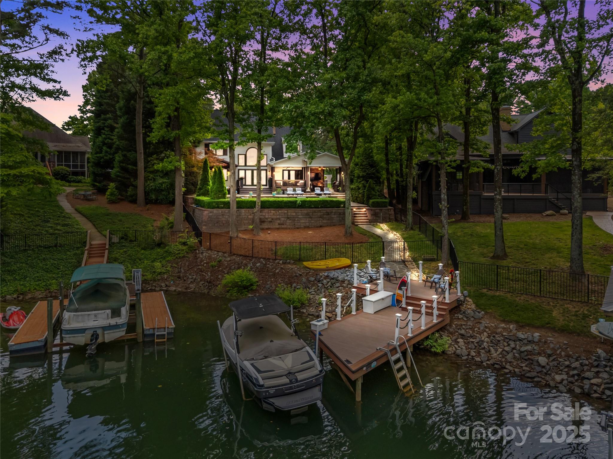 Diane Shores - Residential