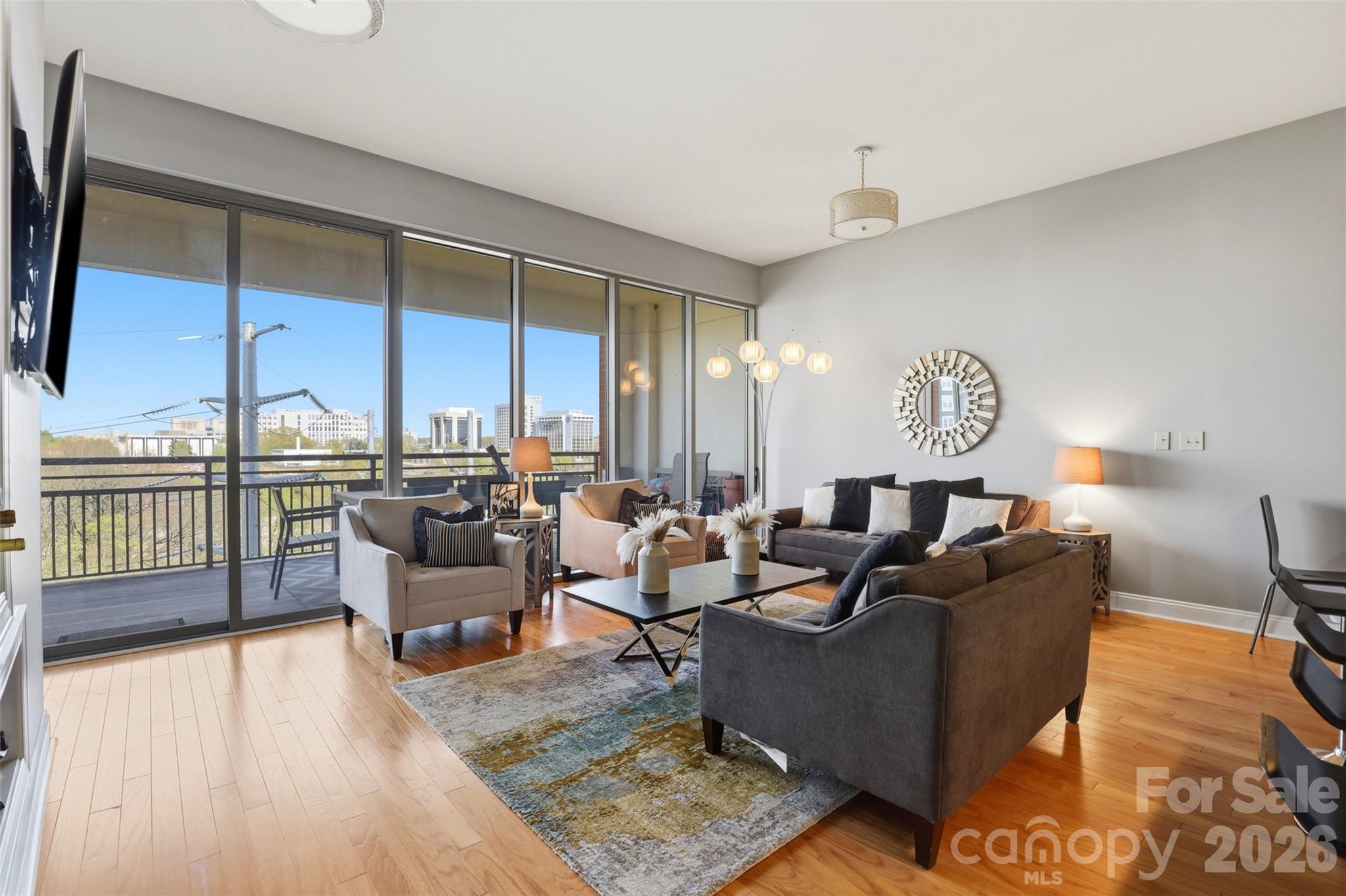 Royal Court - Residential