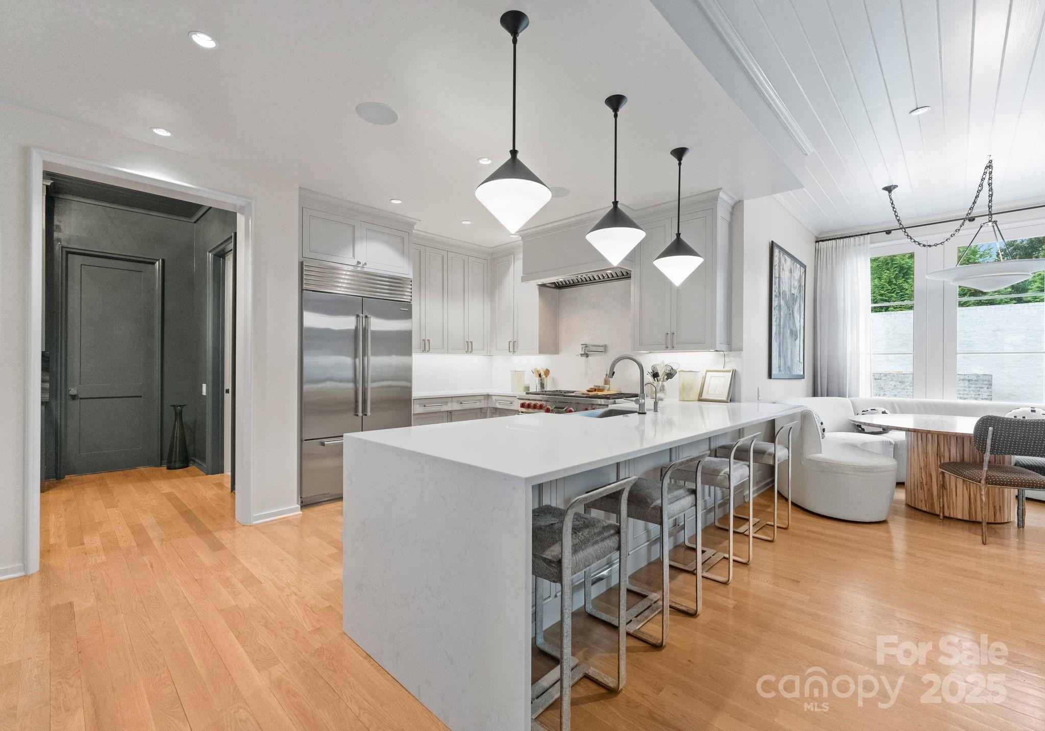 Kenwood Sharon Lane - Residential