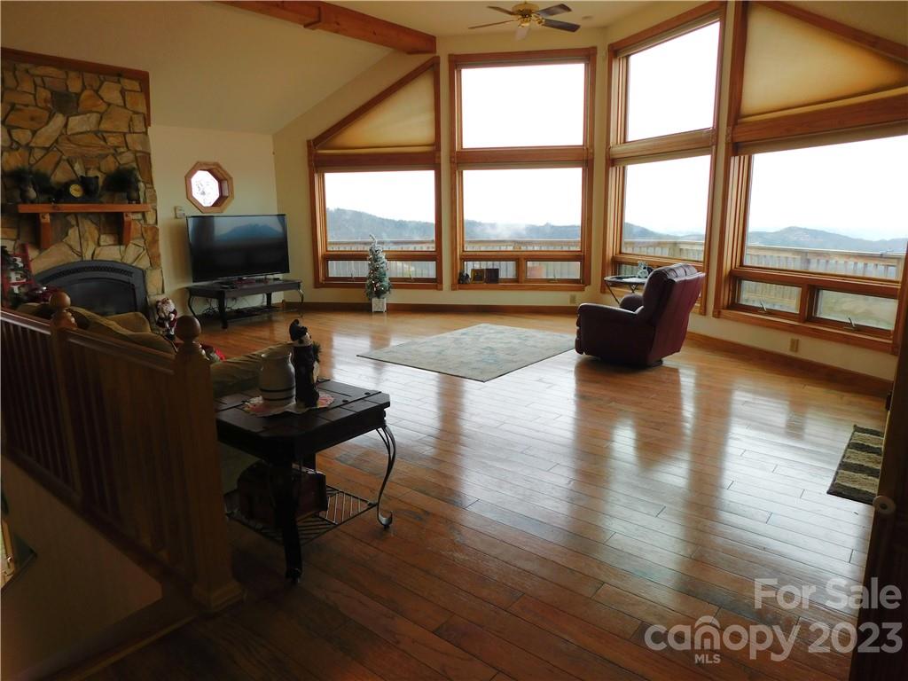 Apple Tree Ridge - Residential