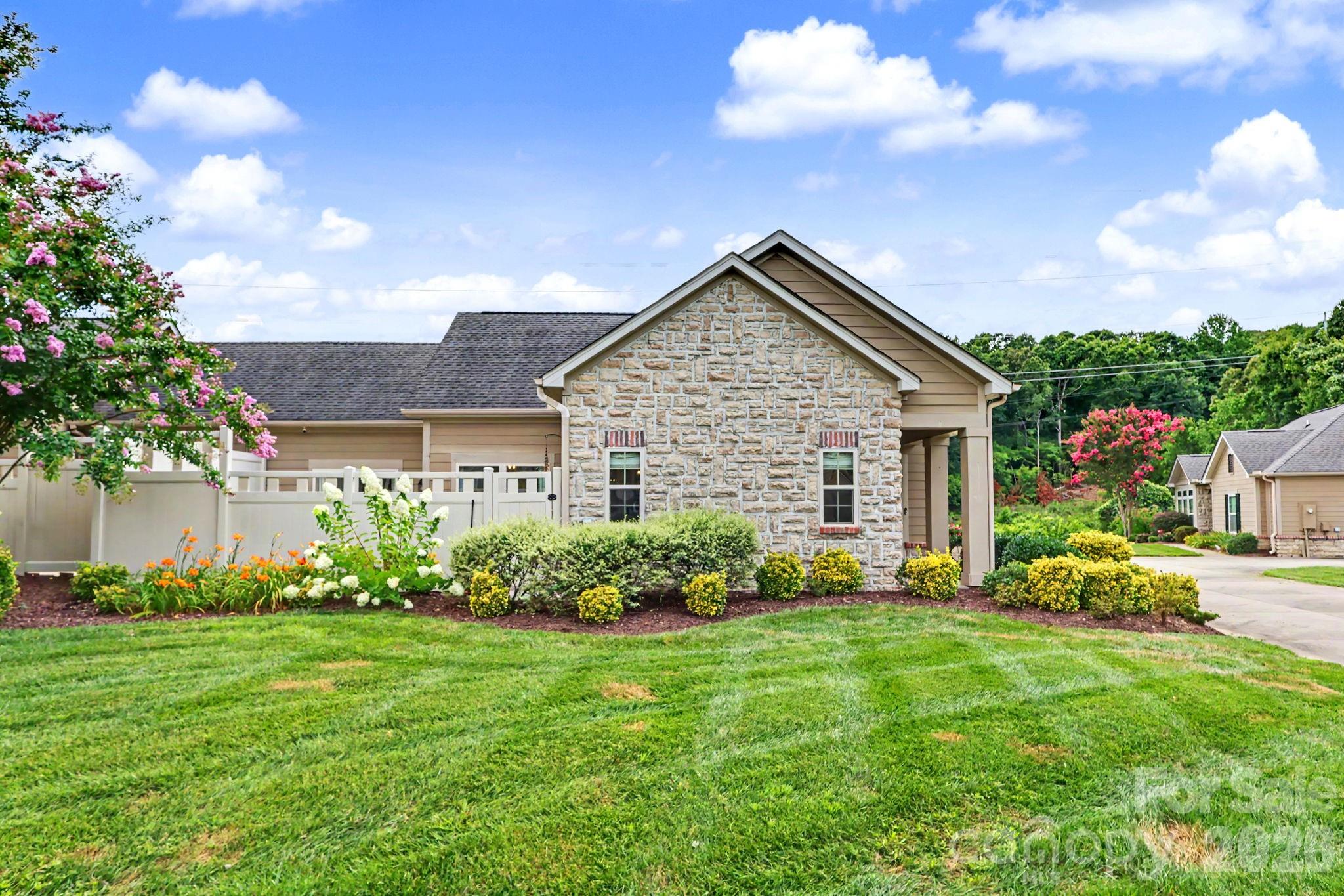 Polo Club at Mountain Island Lake - Residential