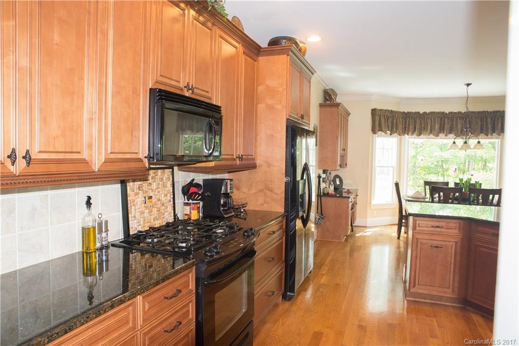 Lake Shore - Residential