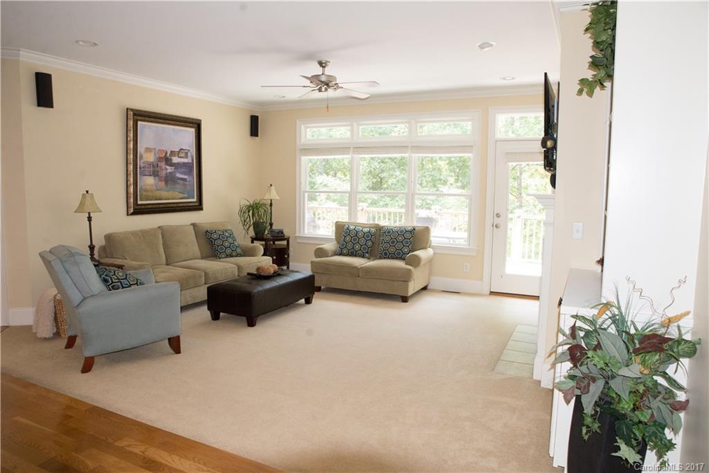 Lake Shore - Residential