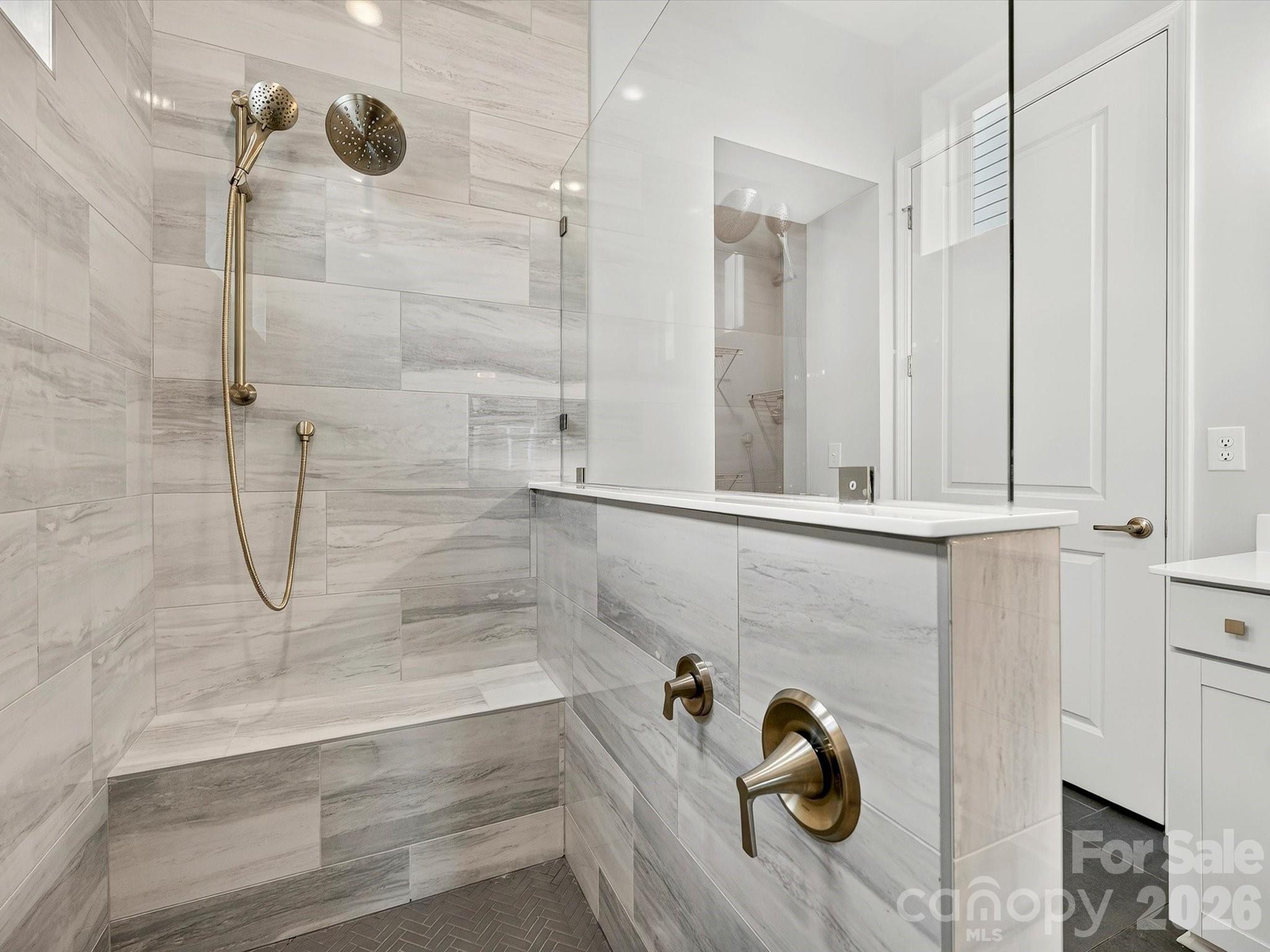 Encore At Streamside - Residential