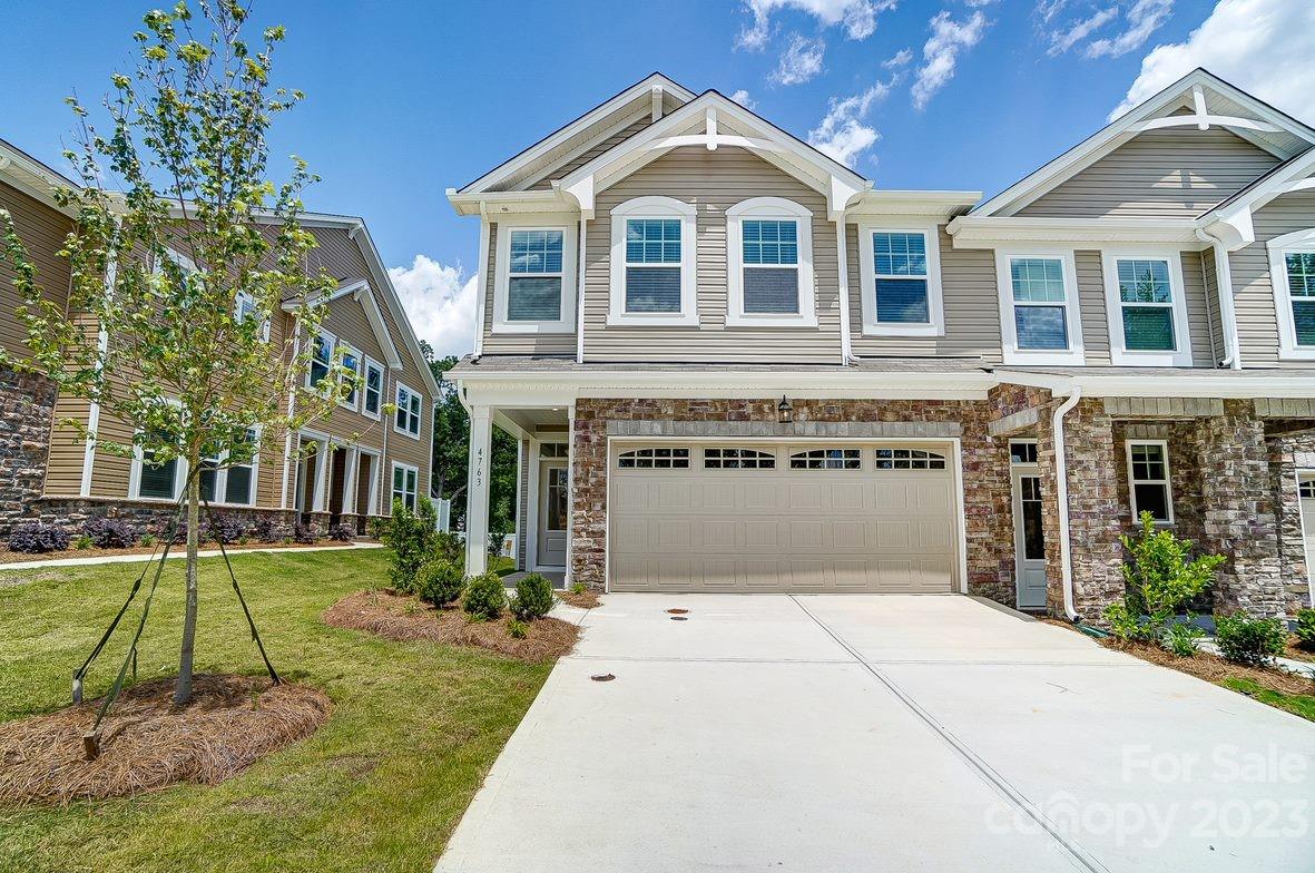 Somerset is located off Johnston Road with 110 units with mostly private back yards.  The community is considered Ballantyne Area close to major shopping.  All floor plans are 3 bedrooms with 1 or 2 car garage options. Call for details.