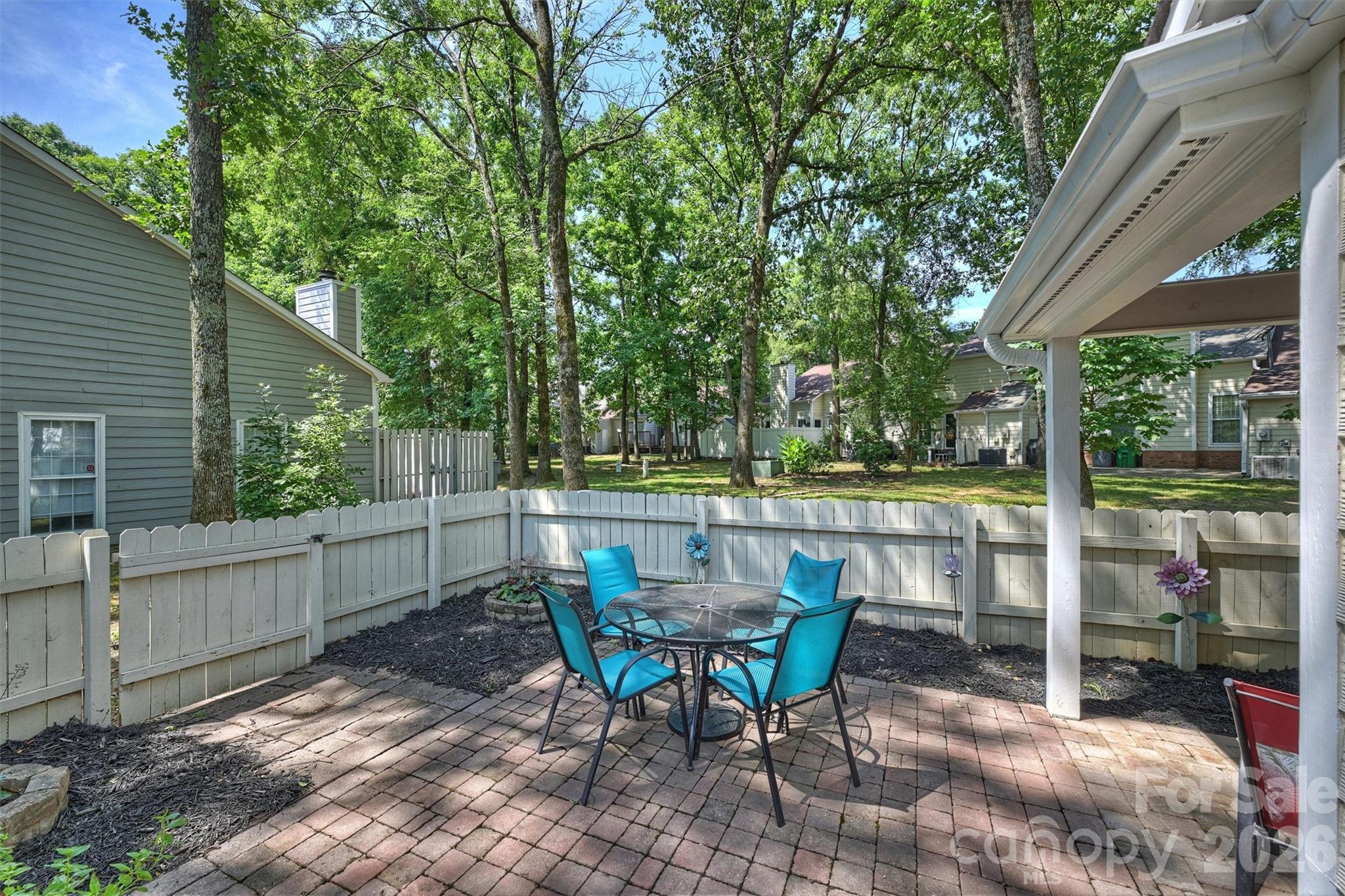 Renaissance On Carmel - Residential