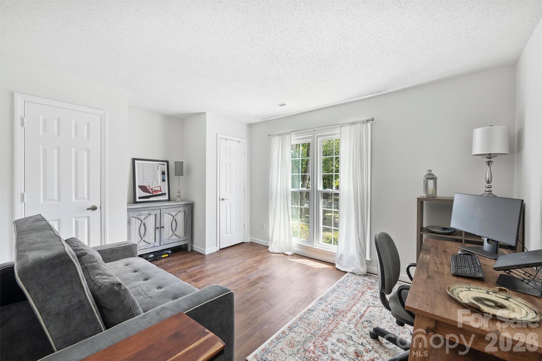 Renaissance On Carmel - Residential