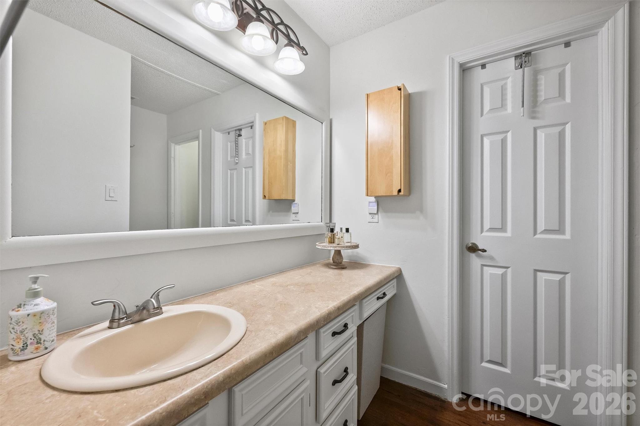 Renaissance On Carmel - Residential