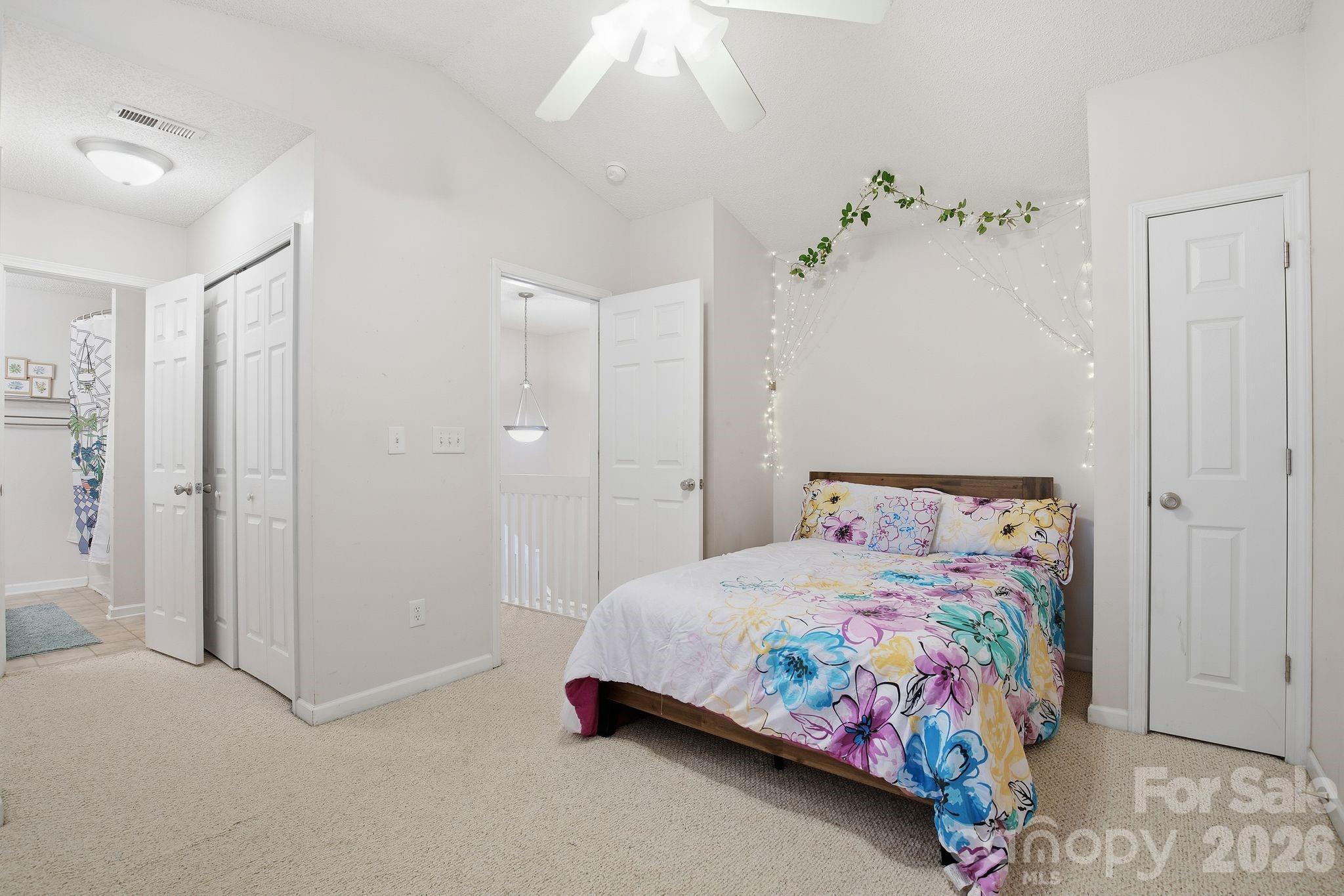 Holly Ridge - Residential