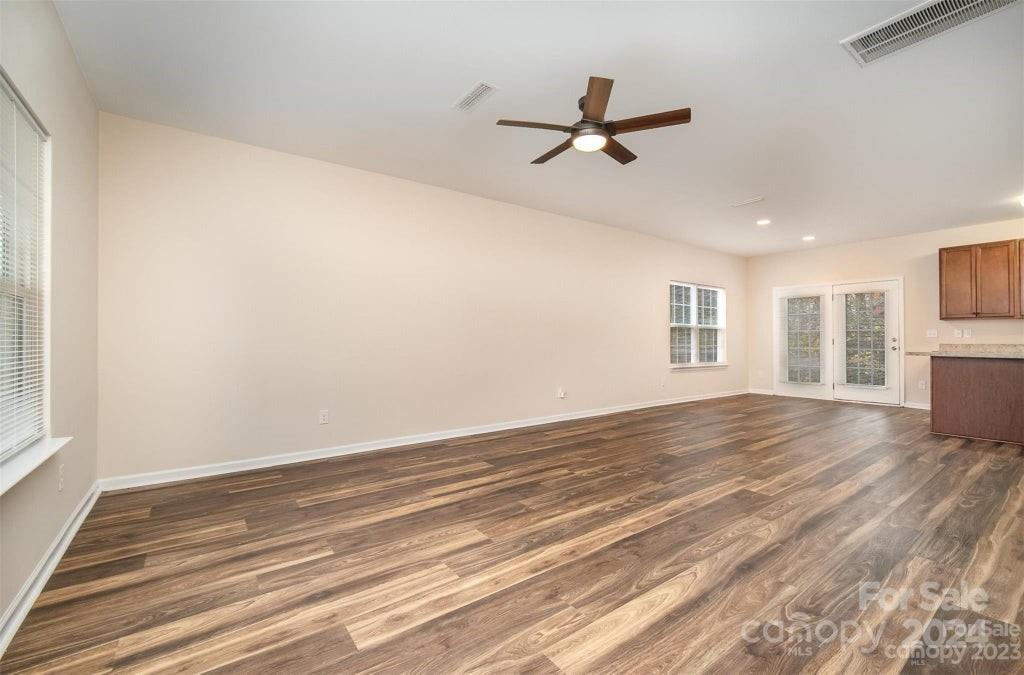Irish Downs - Residential