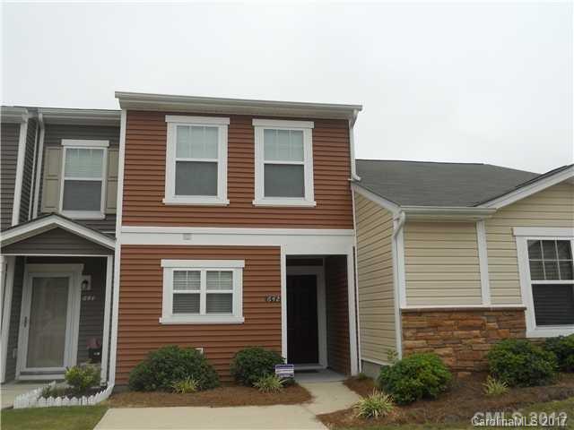 Beautiful cozy townhome with 2 bedrooms and 1.5 baths. Super clean with large great room, breakfast area and really nice kitchen with lots of cabinet space and pantry.  Desirable Catawba Village with Amenity Center and Pool! Close to I77 and 485. Lots of shopping and restaurants close.