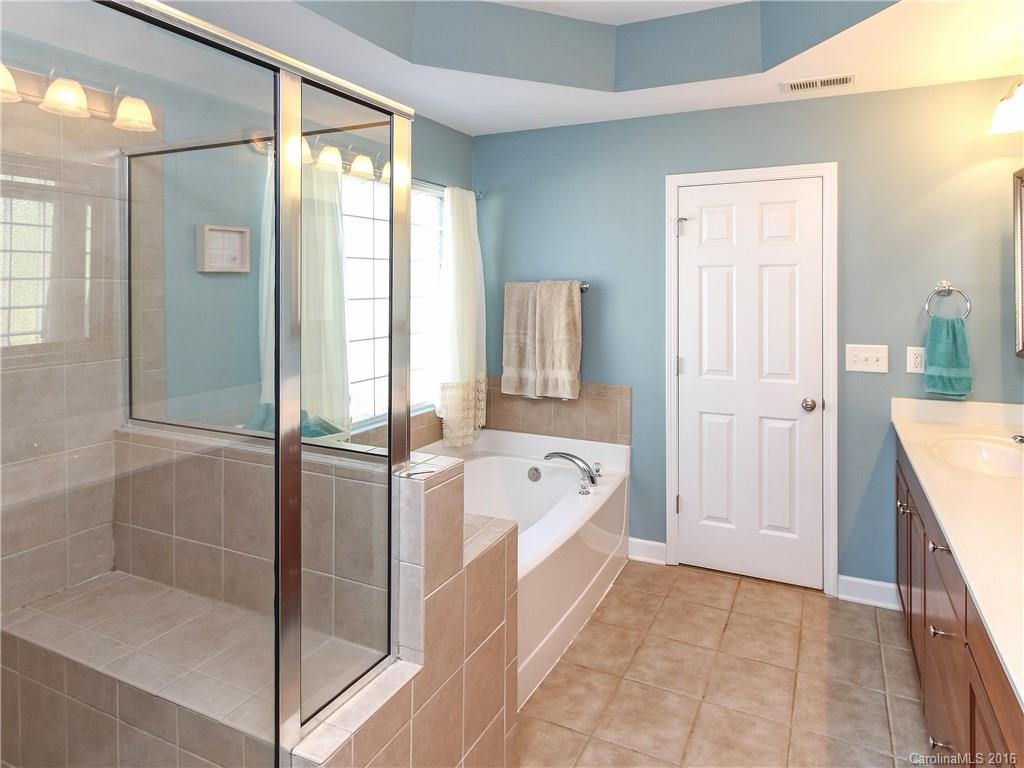 Lynnwood Farms - Residential