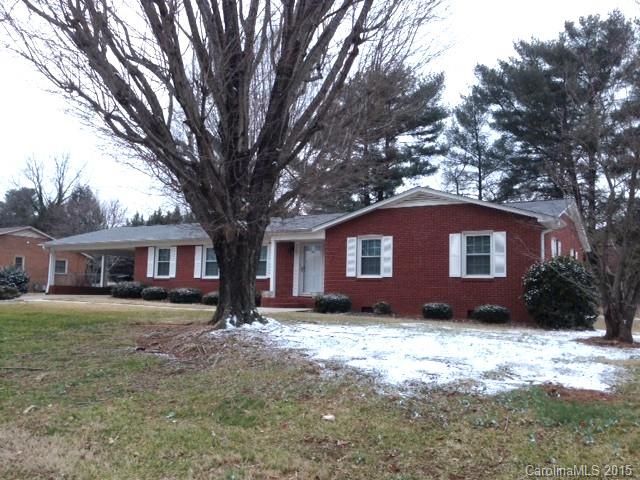 READY FOR OCCUPANCY! Well maintained traditional brick ranch in convenient location.!Nice sized yard that backs up TO YMCA-never had any problems with noise or issues with playing basketball or other outside sports.Formal living room and separate formal dining room. Greatroom on back side of home features spacious den(has fireplace), eat-in bar & kitchen w/good cabinet space and countertop space.Master bath has handicapped accessible shower. Included: Kitchen Refrigerator,Washer,Electric Dryer.