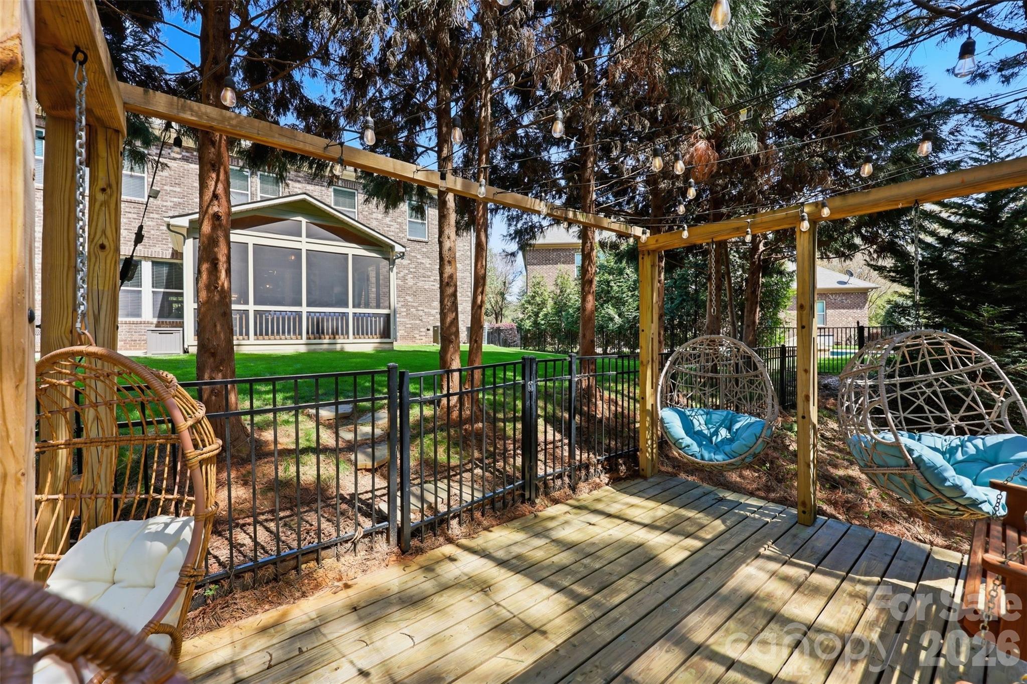 Barber Rock - Residential