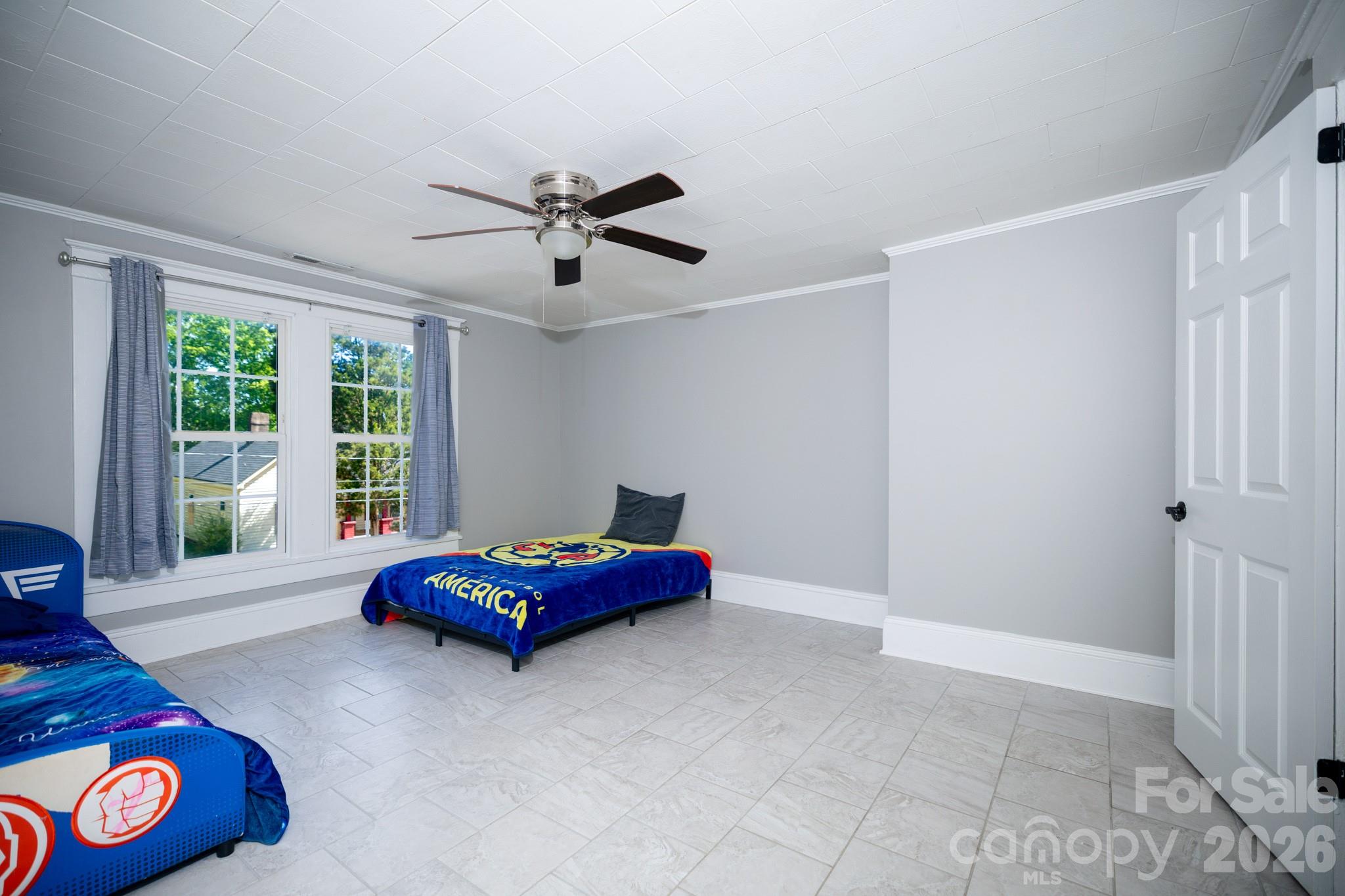 ARLINGTON - Residential