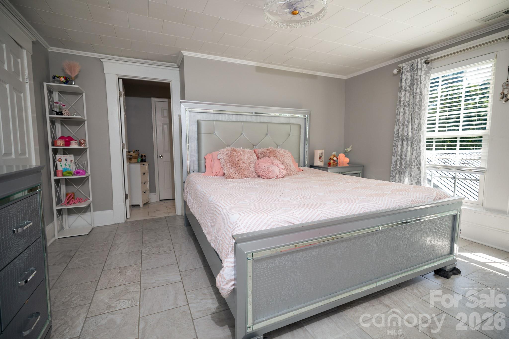 ARLINGTON - Residential