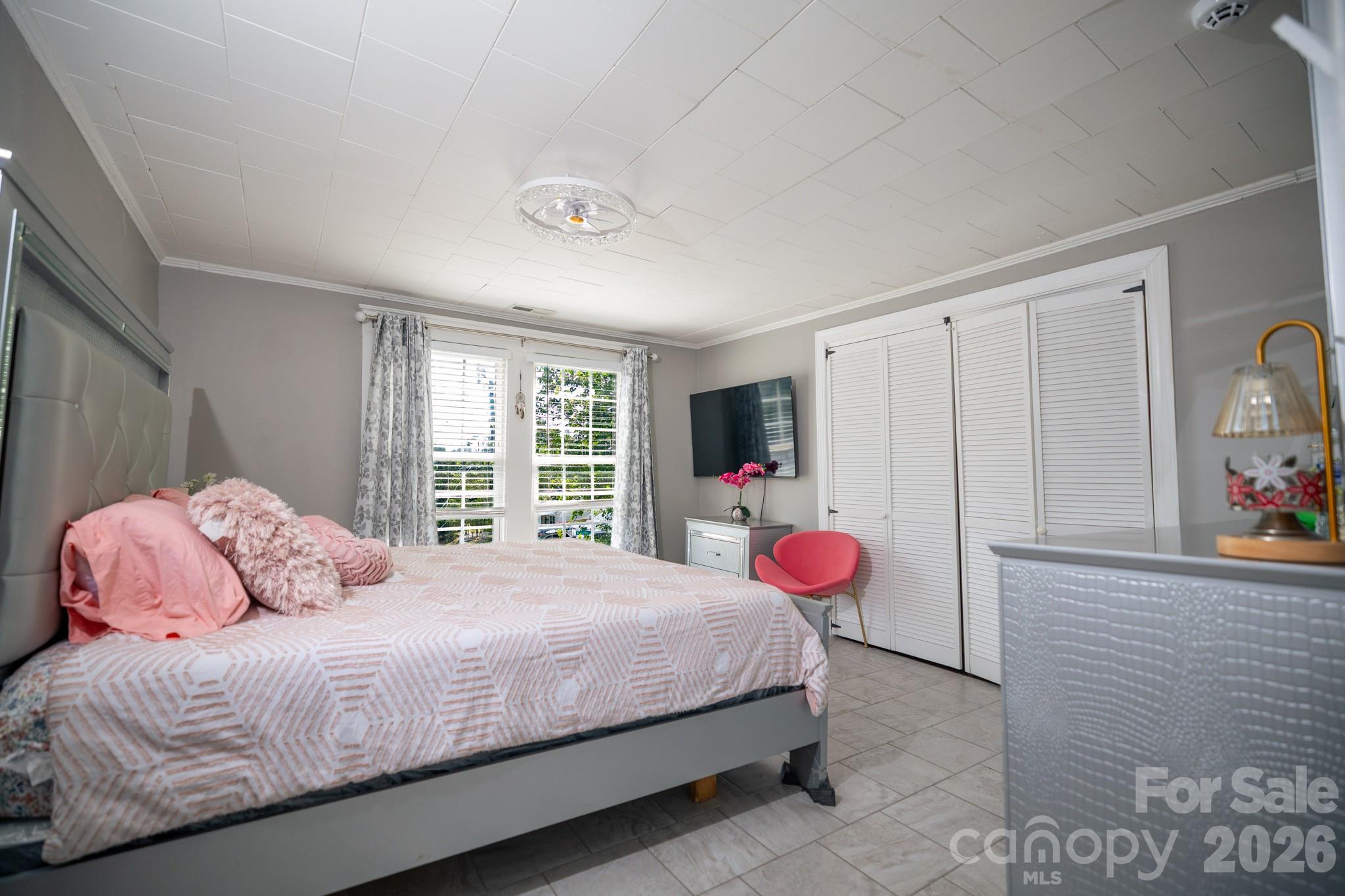 ARLINGTON - Residential