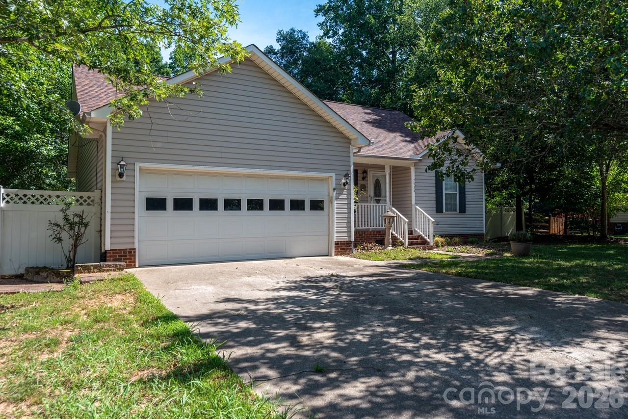 Anchors Landing - Residential