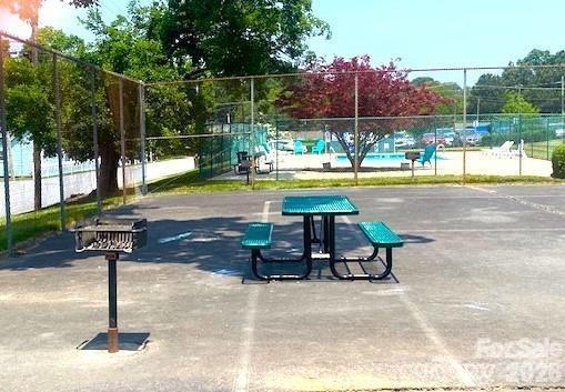 Locke Mill Plaza - Residential