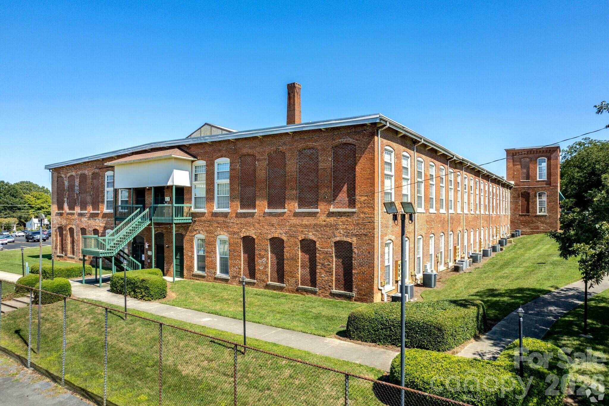 Locke Mill Plaza - Residential