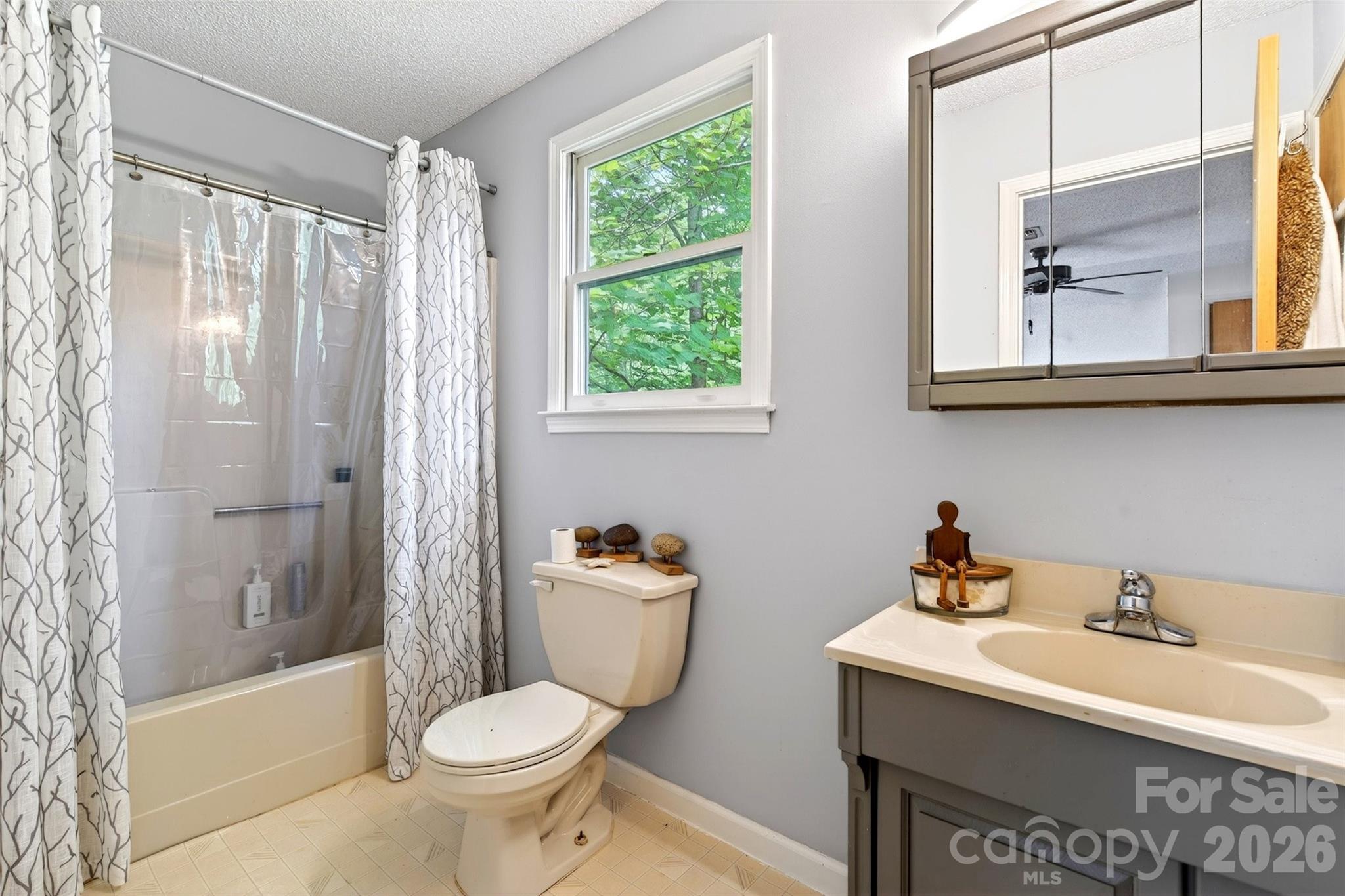 Gateway Mountain - Residential