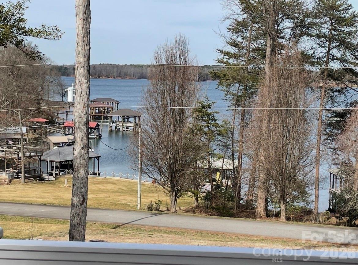 Island Point - Residential