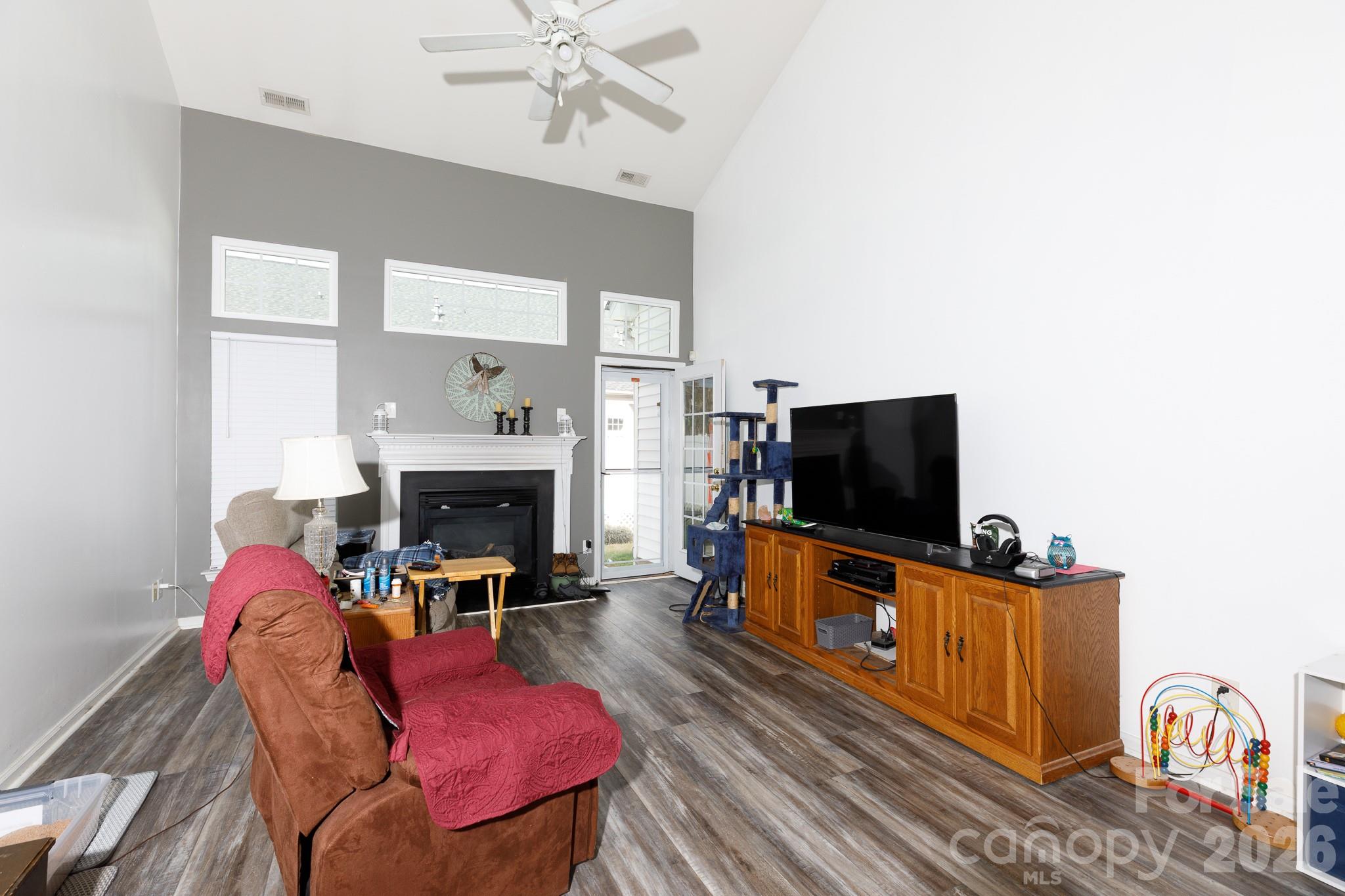 Sunset Point Townhomes - Residential
