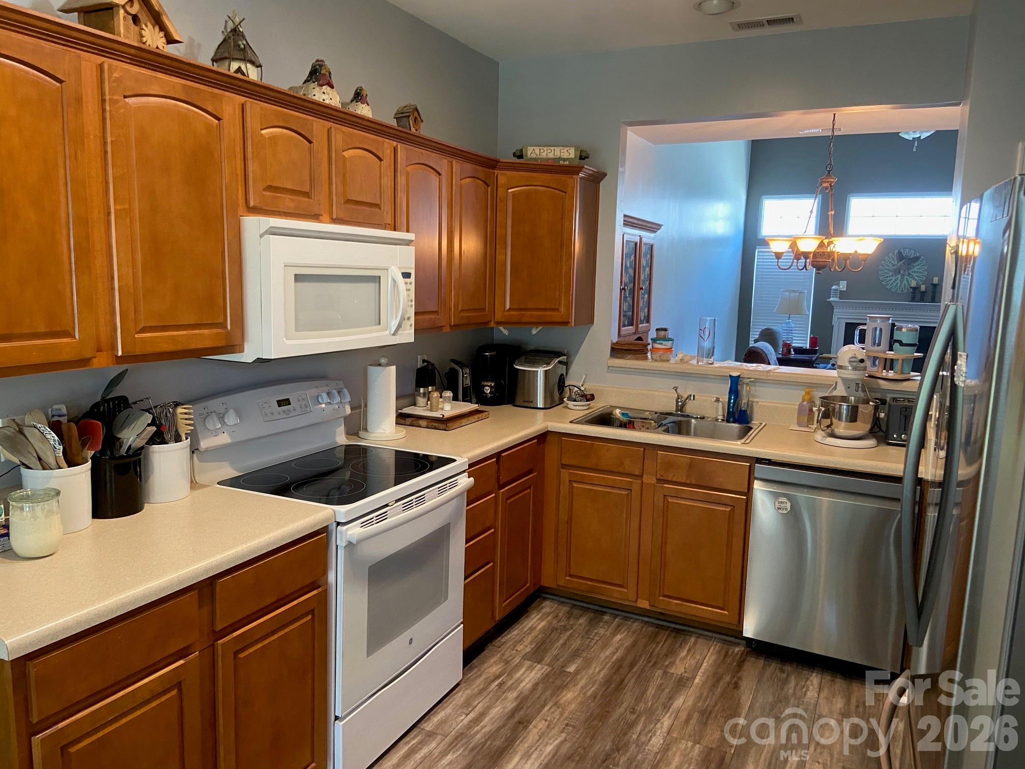 Sunset Point Townhomes - Residential