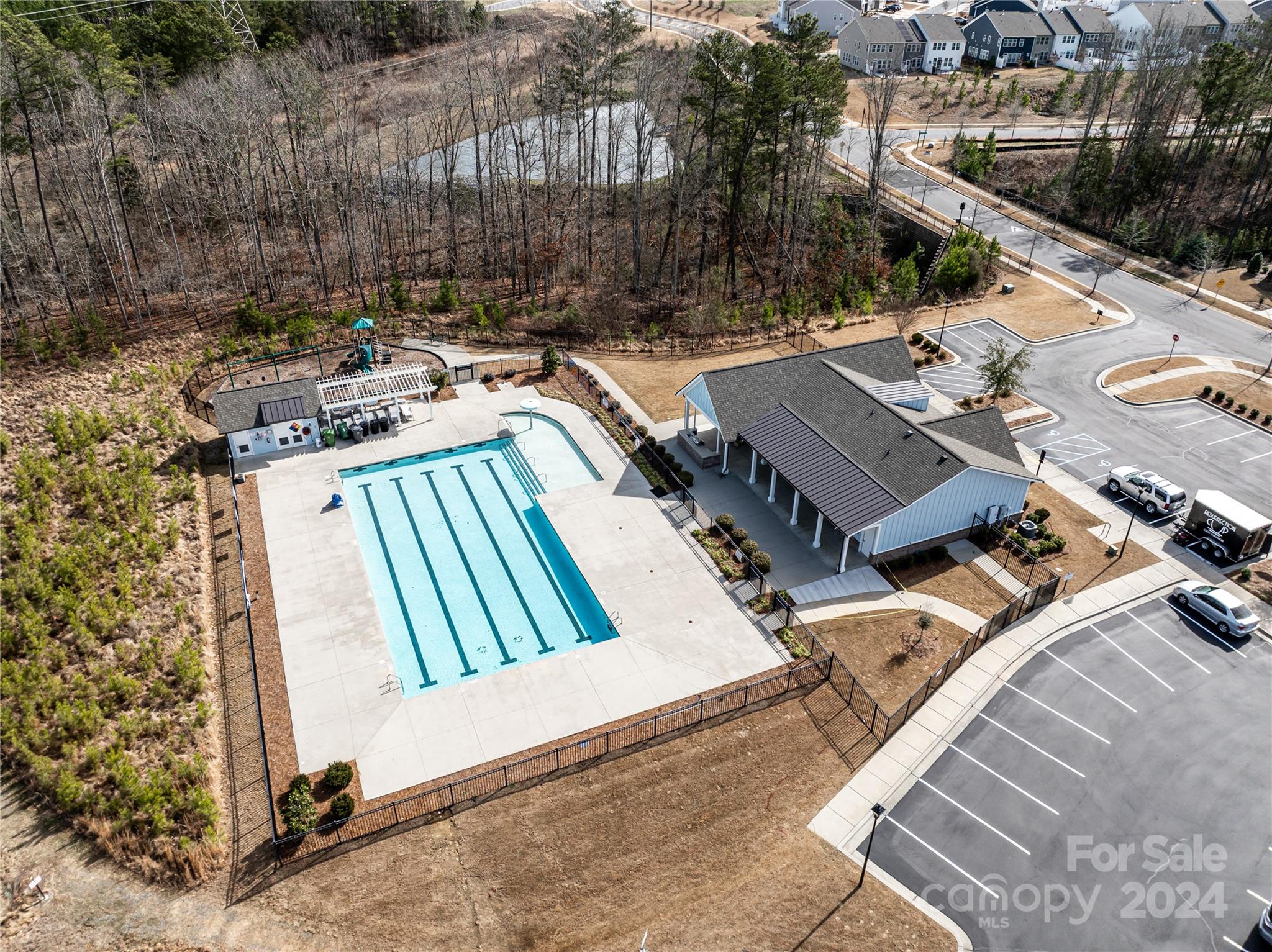 Summerhouse at Paddlers Cove - Residential