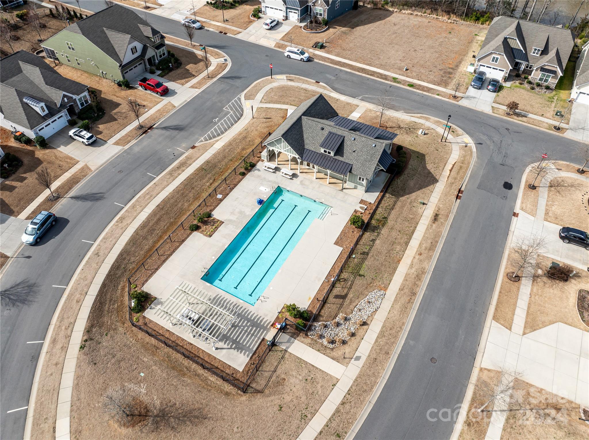Summerhouse at Paddlers Cove - Residential
