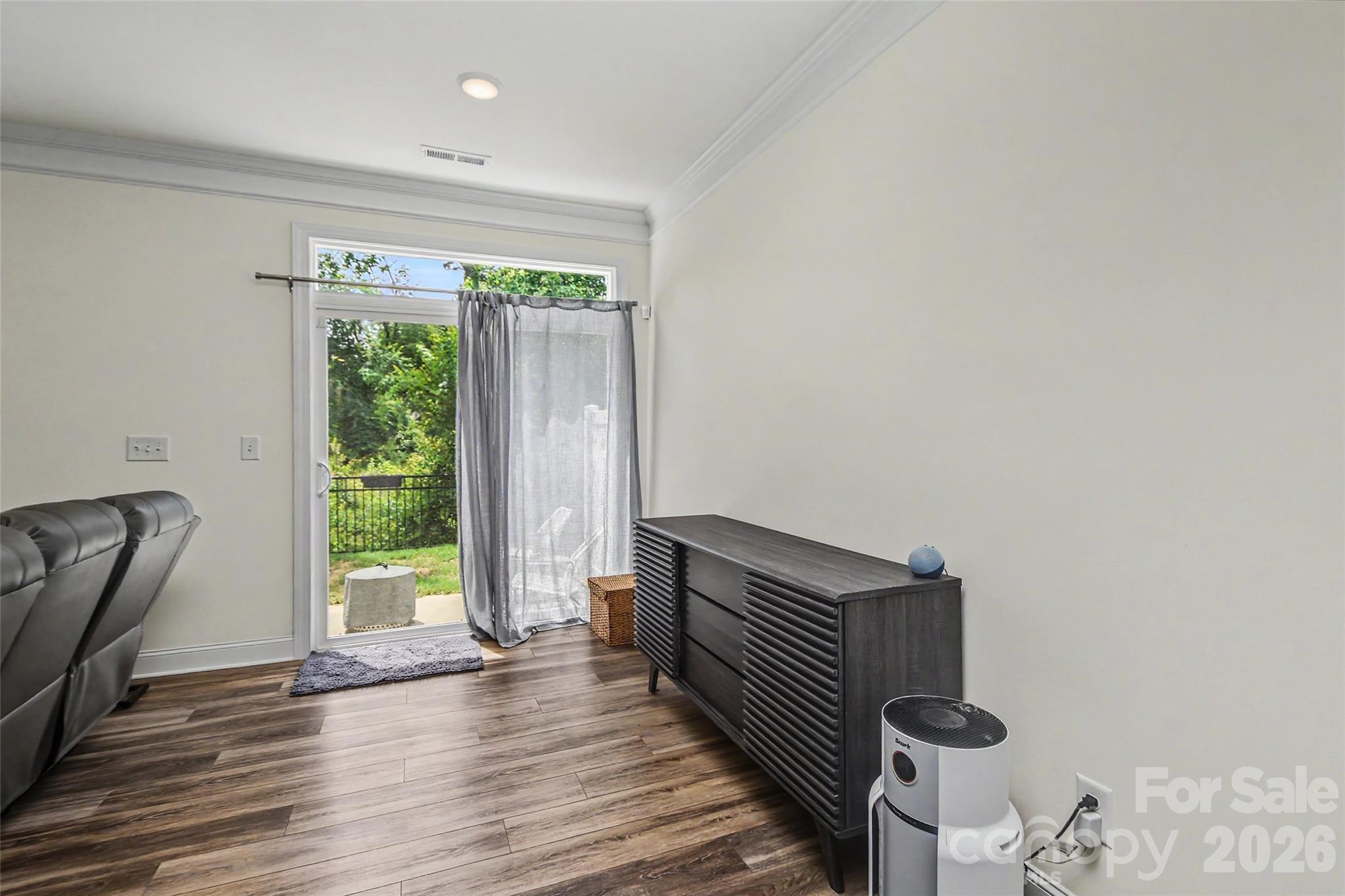The Townhomes at McKee Glen - Residential